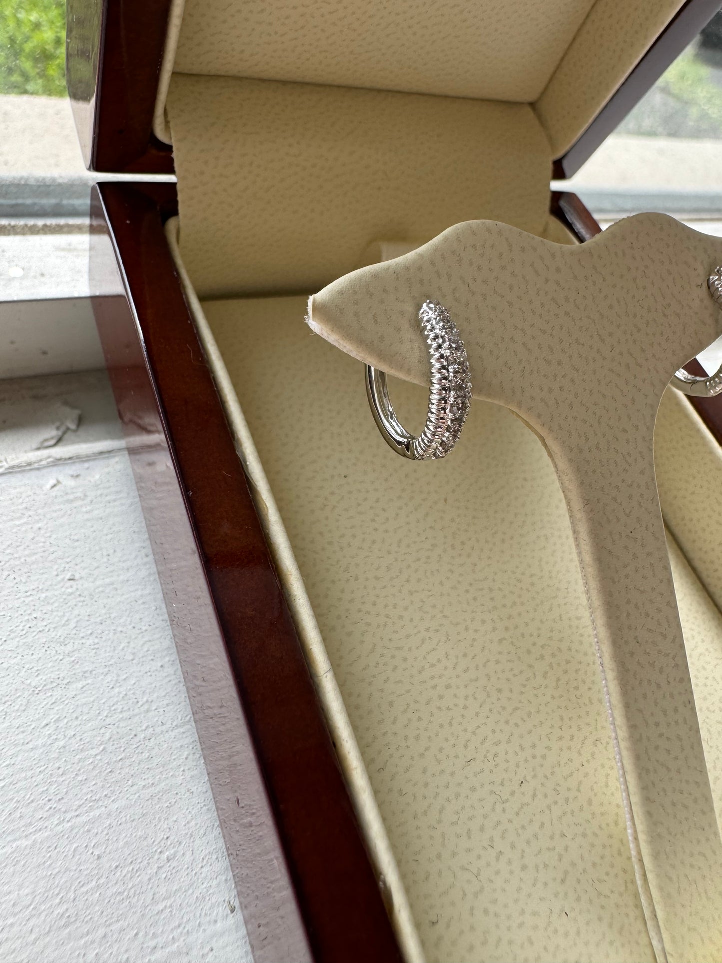 1/4ct Diamond huggie hoops
