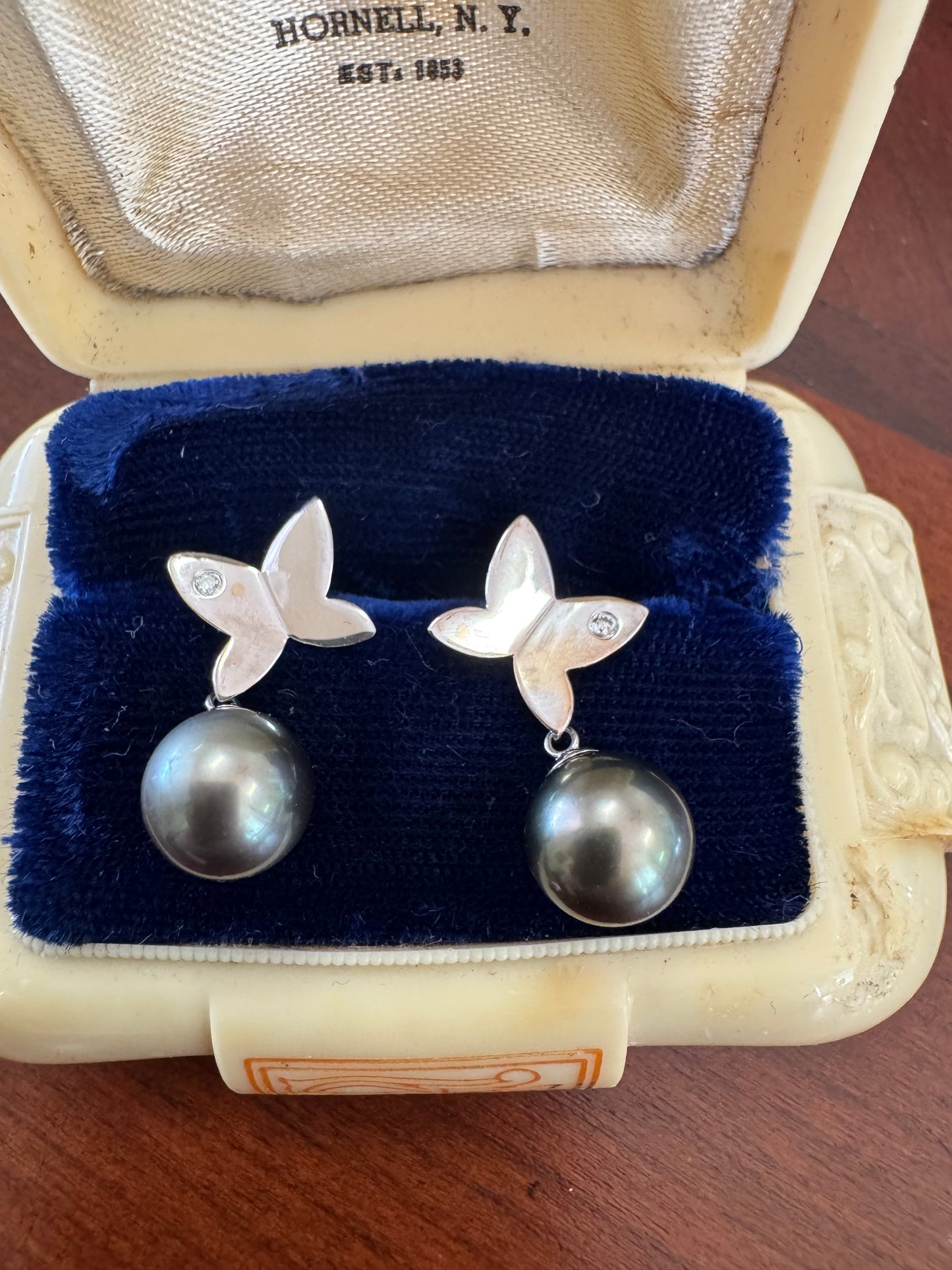 Tahitian pearl earrings