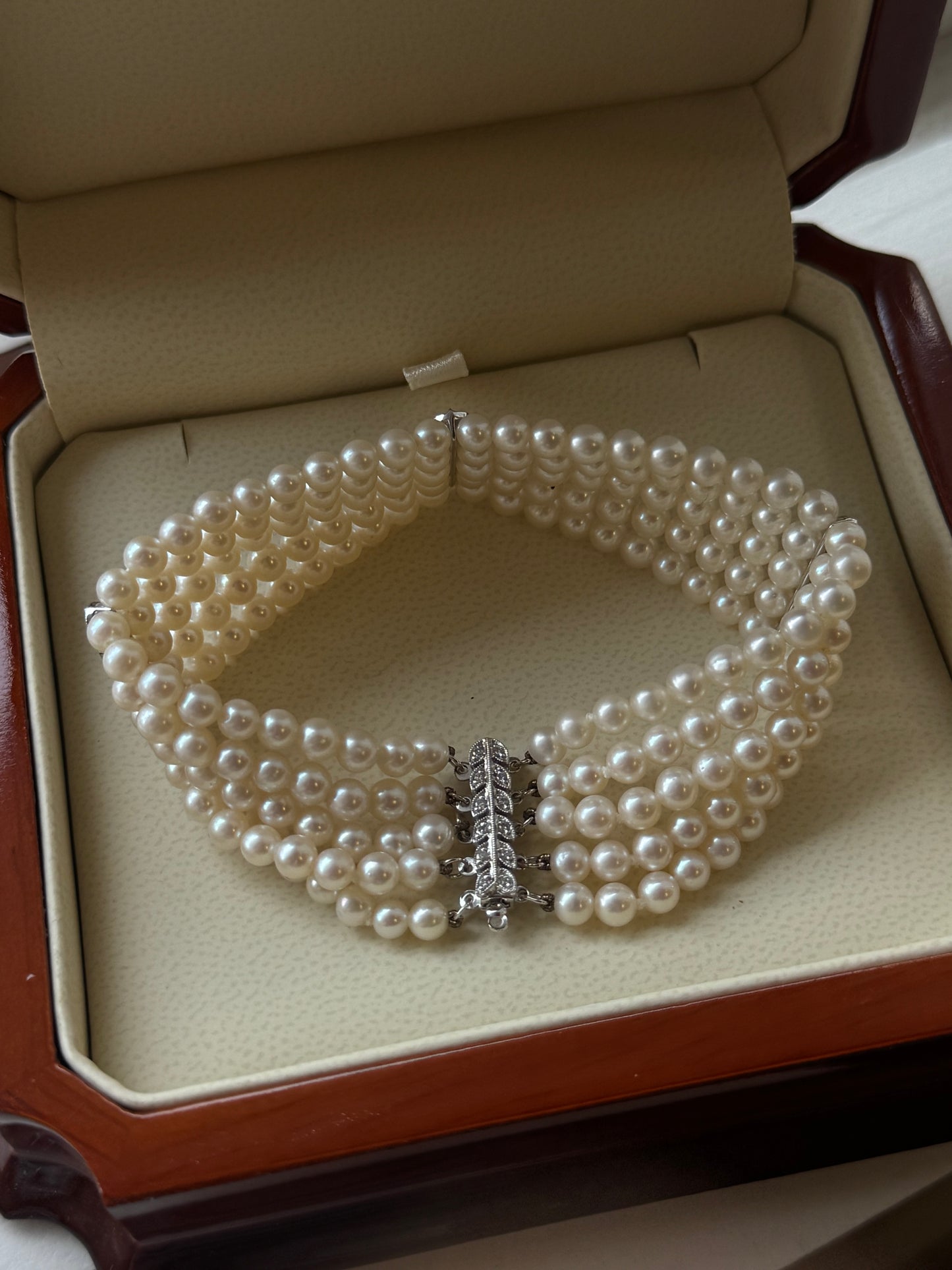 5 strand cultured pearl bracelet