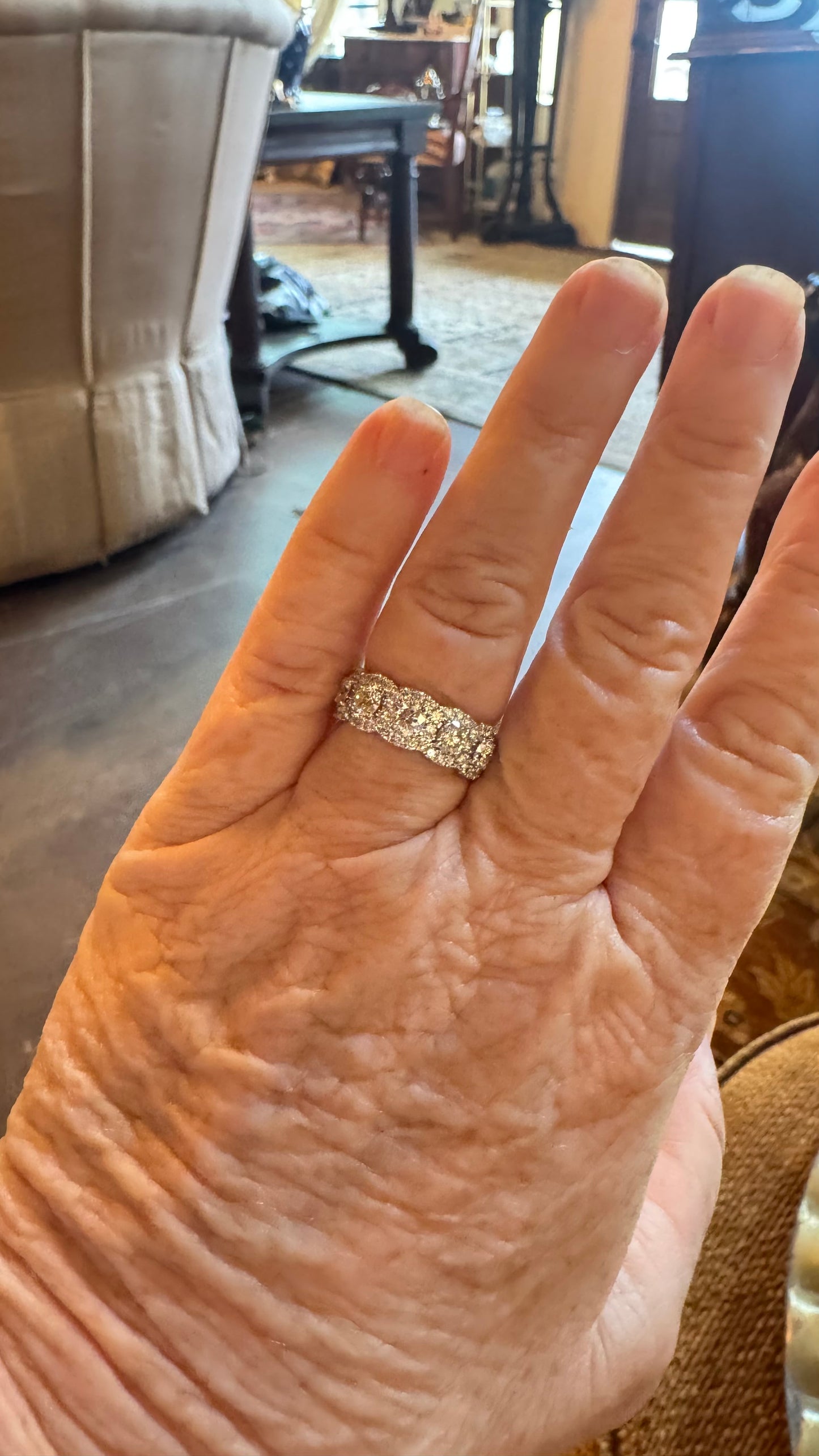 Stunning 5 diamond halo ring