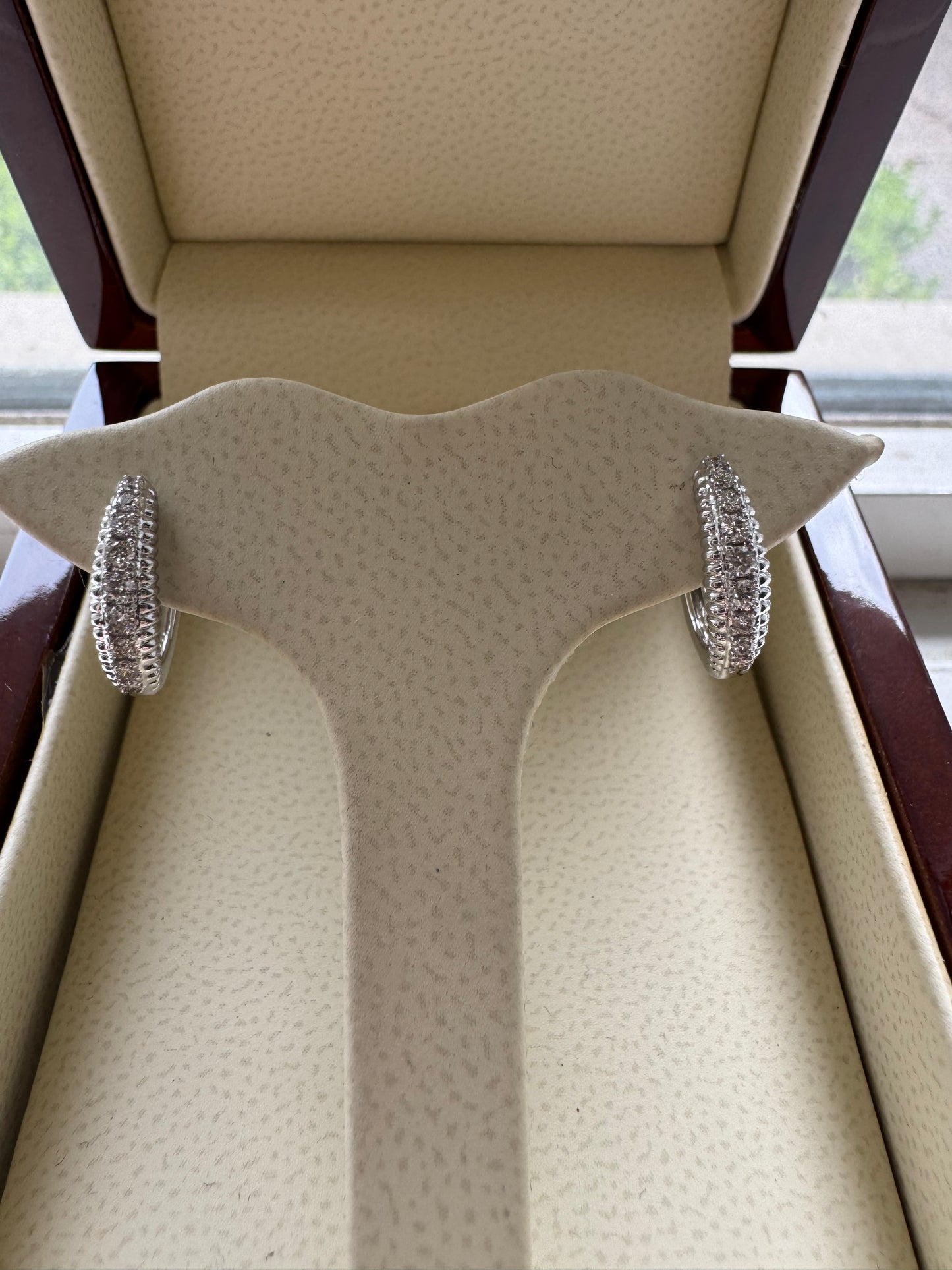 1/4ct Diamond huggie hoops