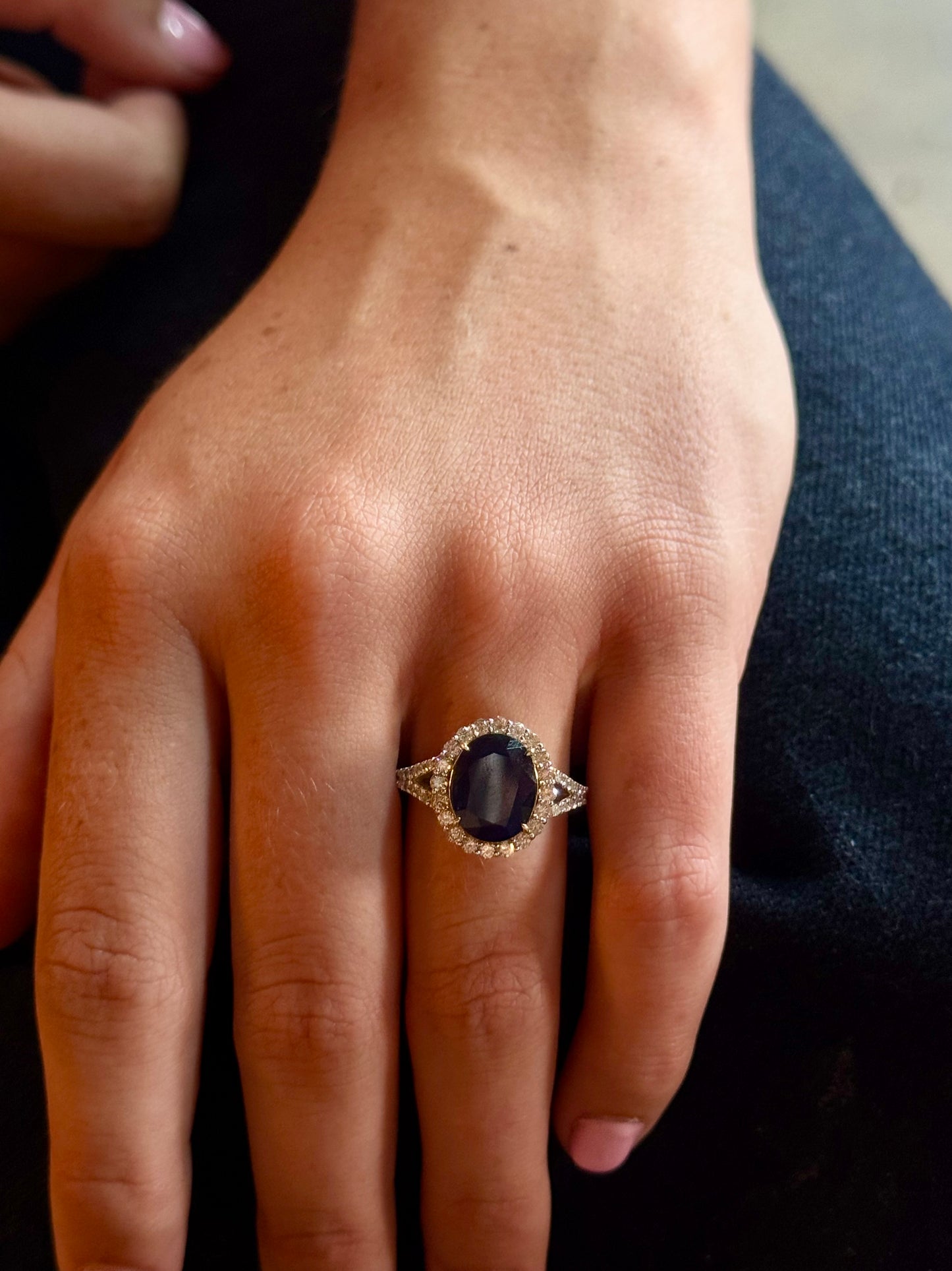 4.23ct Sapphire and Diamond ring