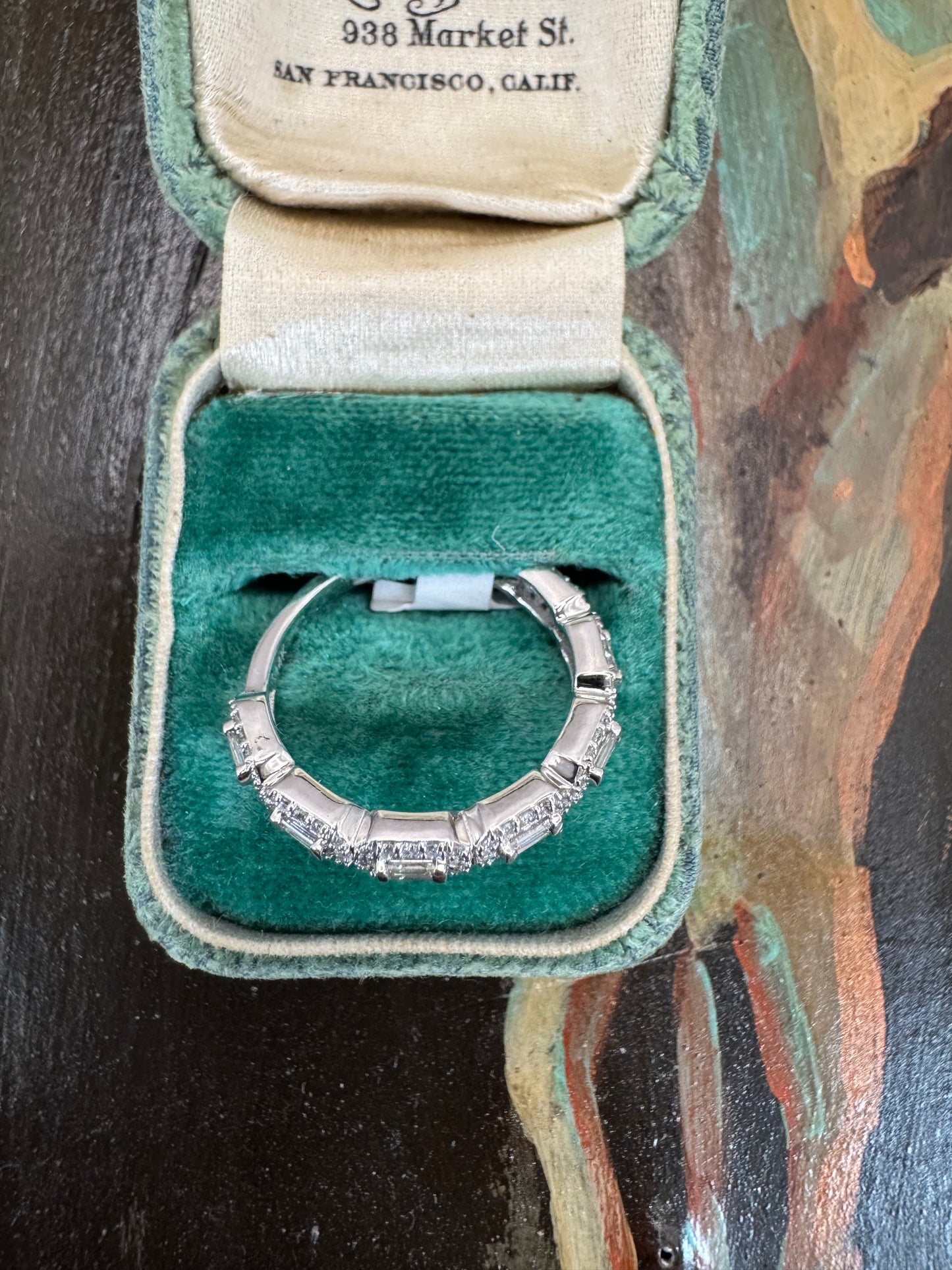 .75ct baguette halo band