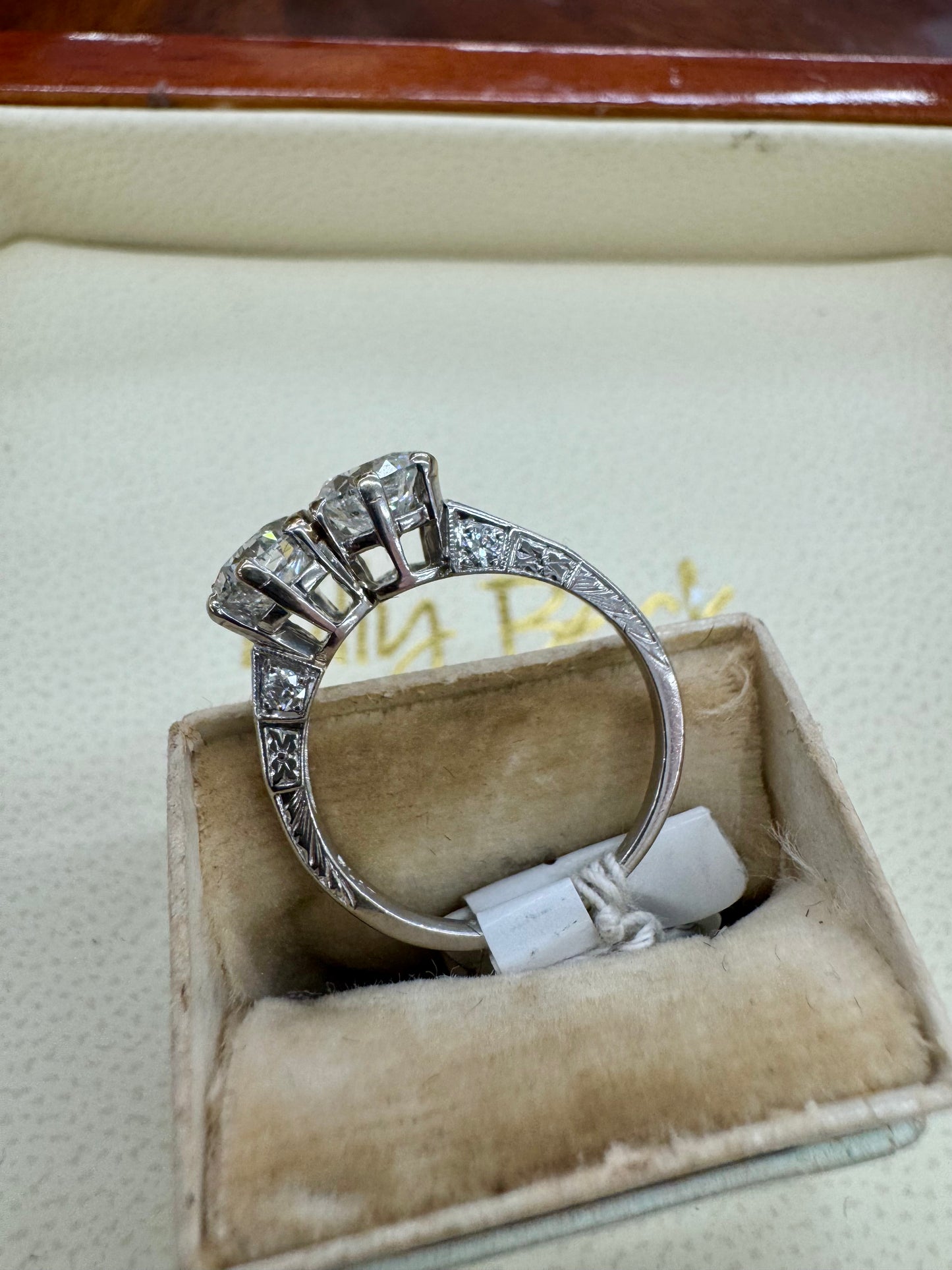 Stunning Antique Diamond ring