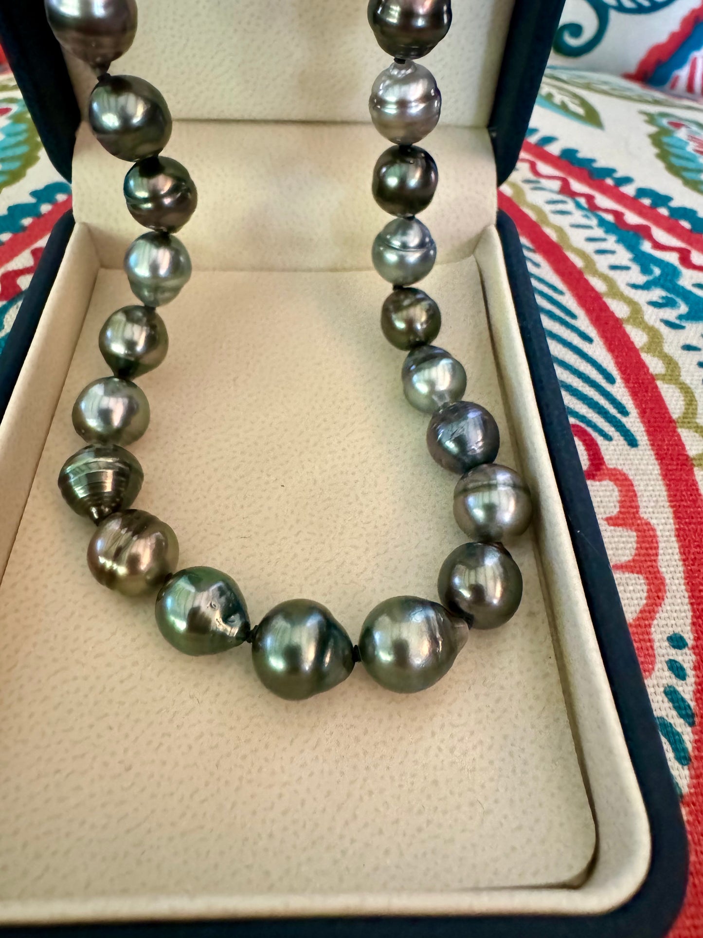 9-10mm Tahitian Pearl Strand
