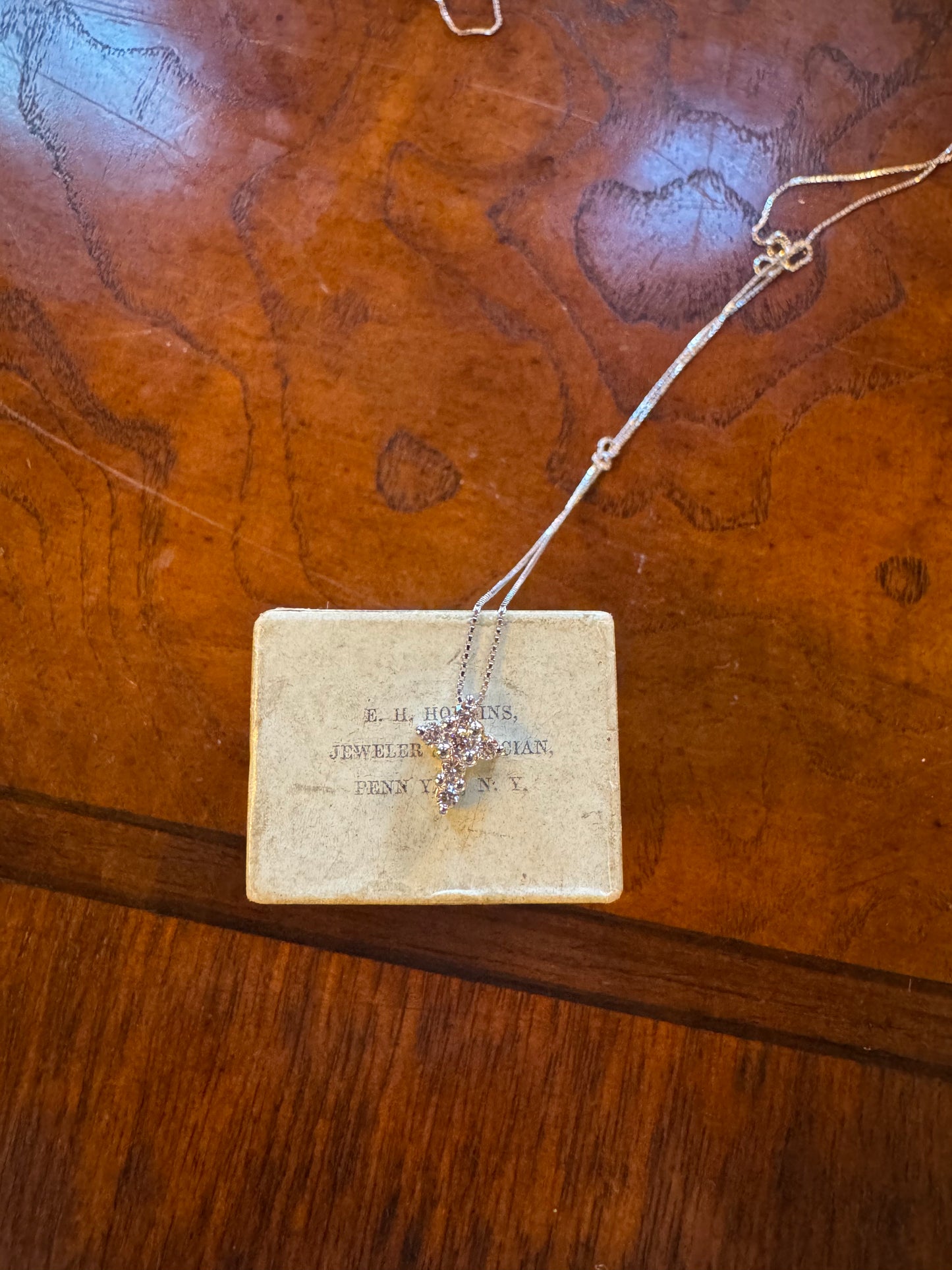 .18ct Diamond cross necklace