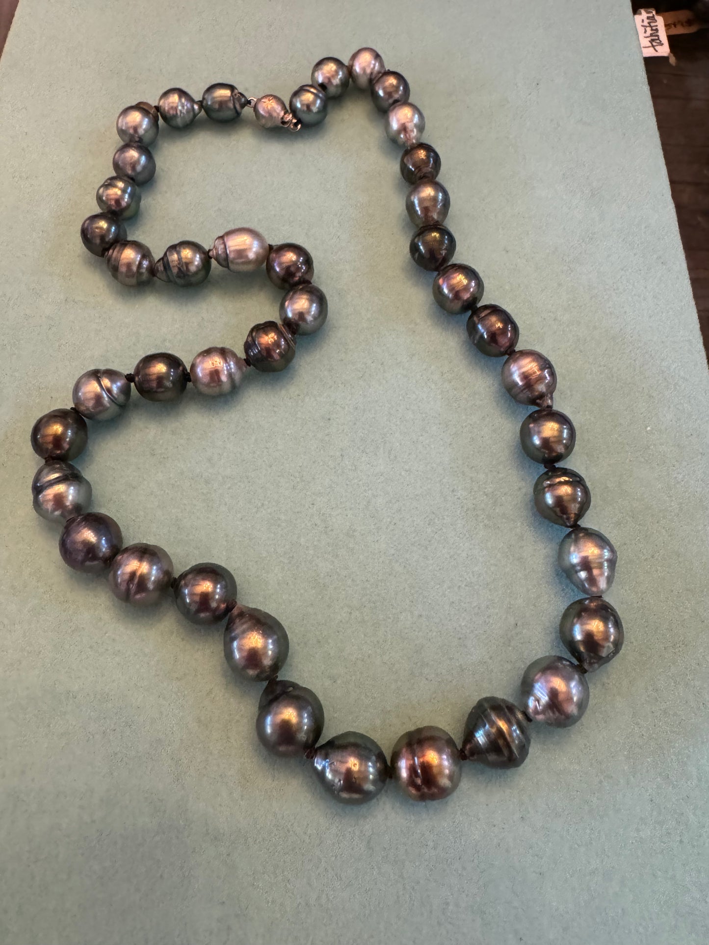 9-10mm Tahitian Pearl Strand