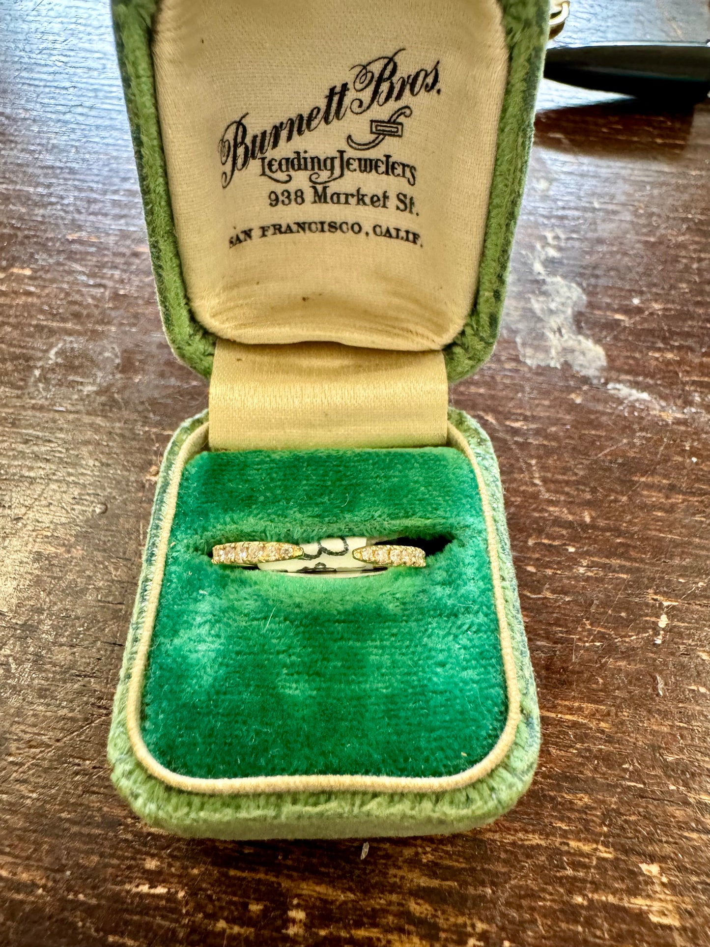 Diamond Band fits hard to fit rings