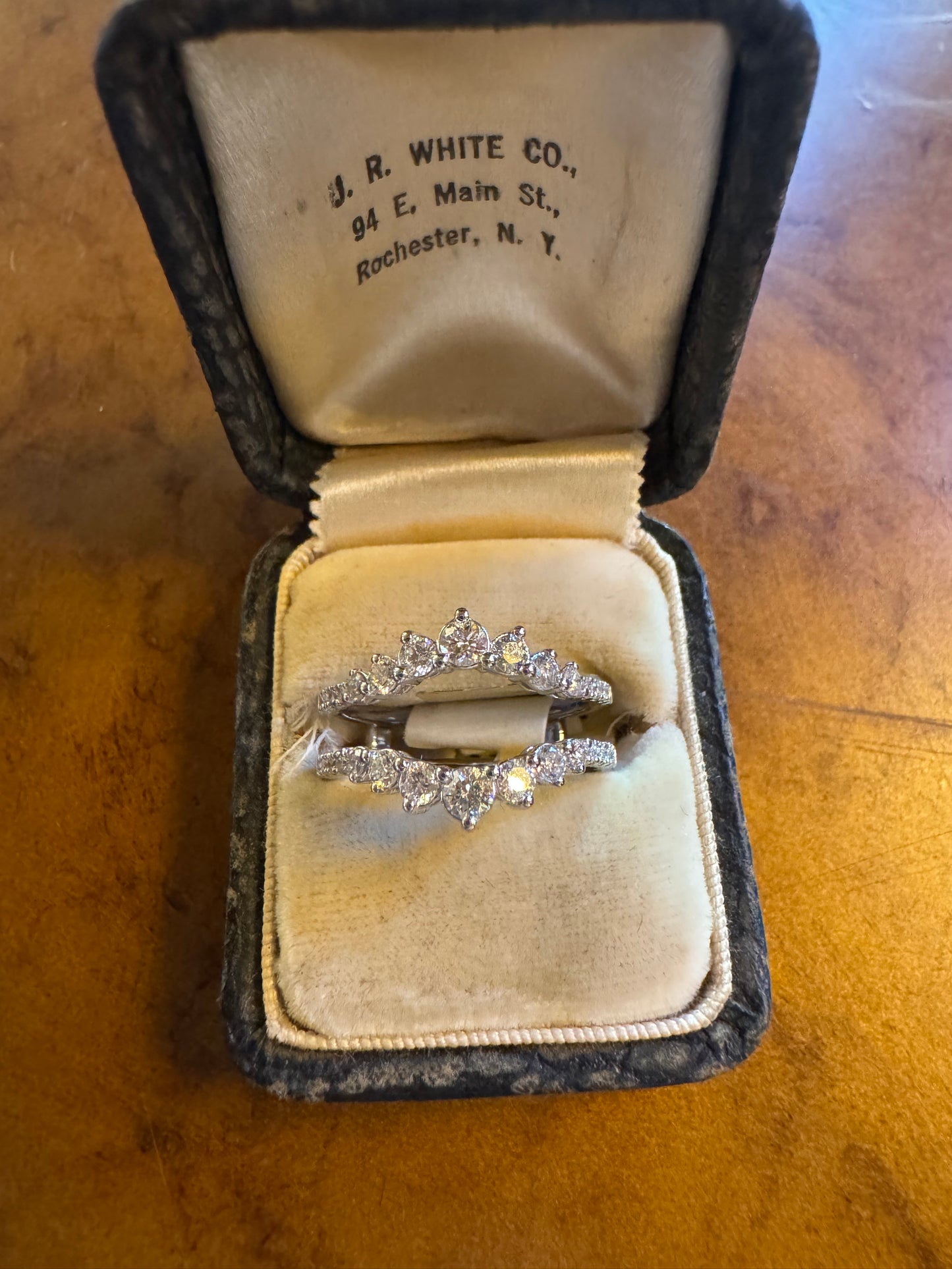 Diamond ring guard