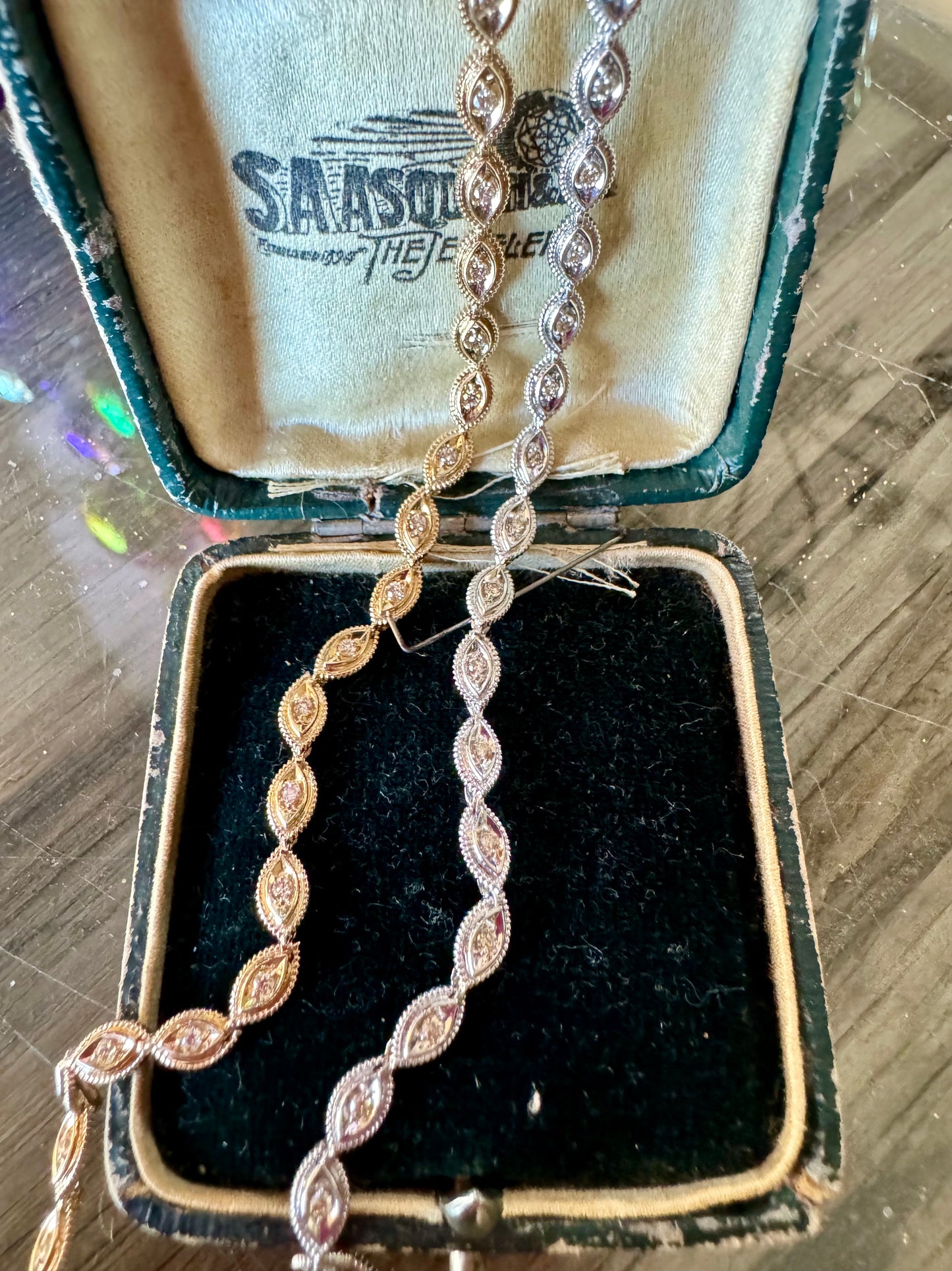 Diamond tennis bracelet