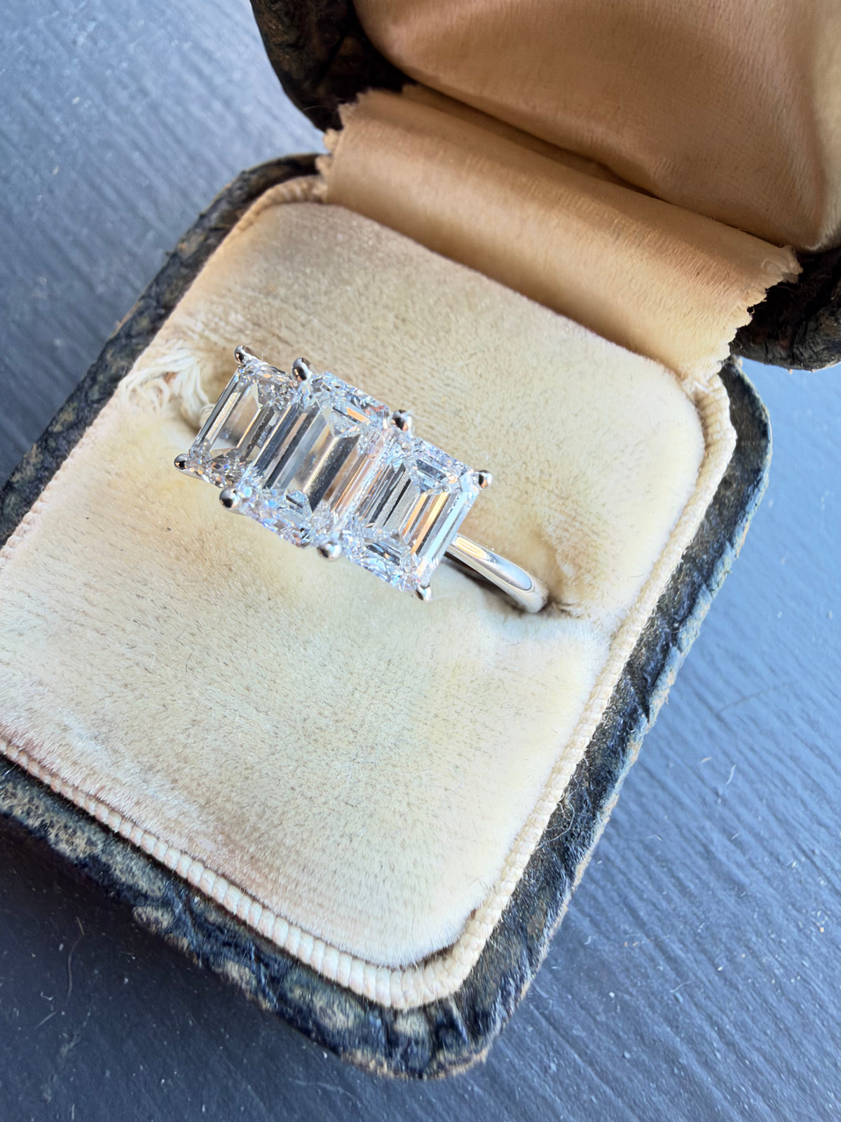 2ct lab grown diamond ring