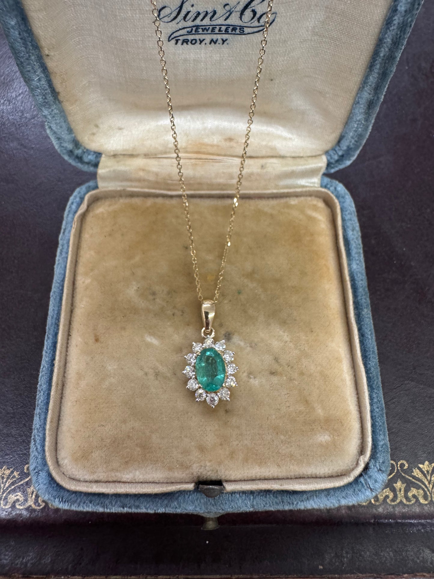 Emerald and Diamond pendant