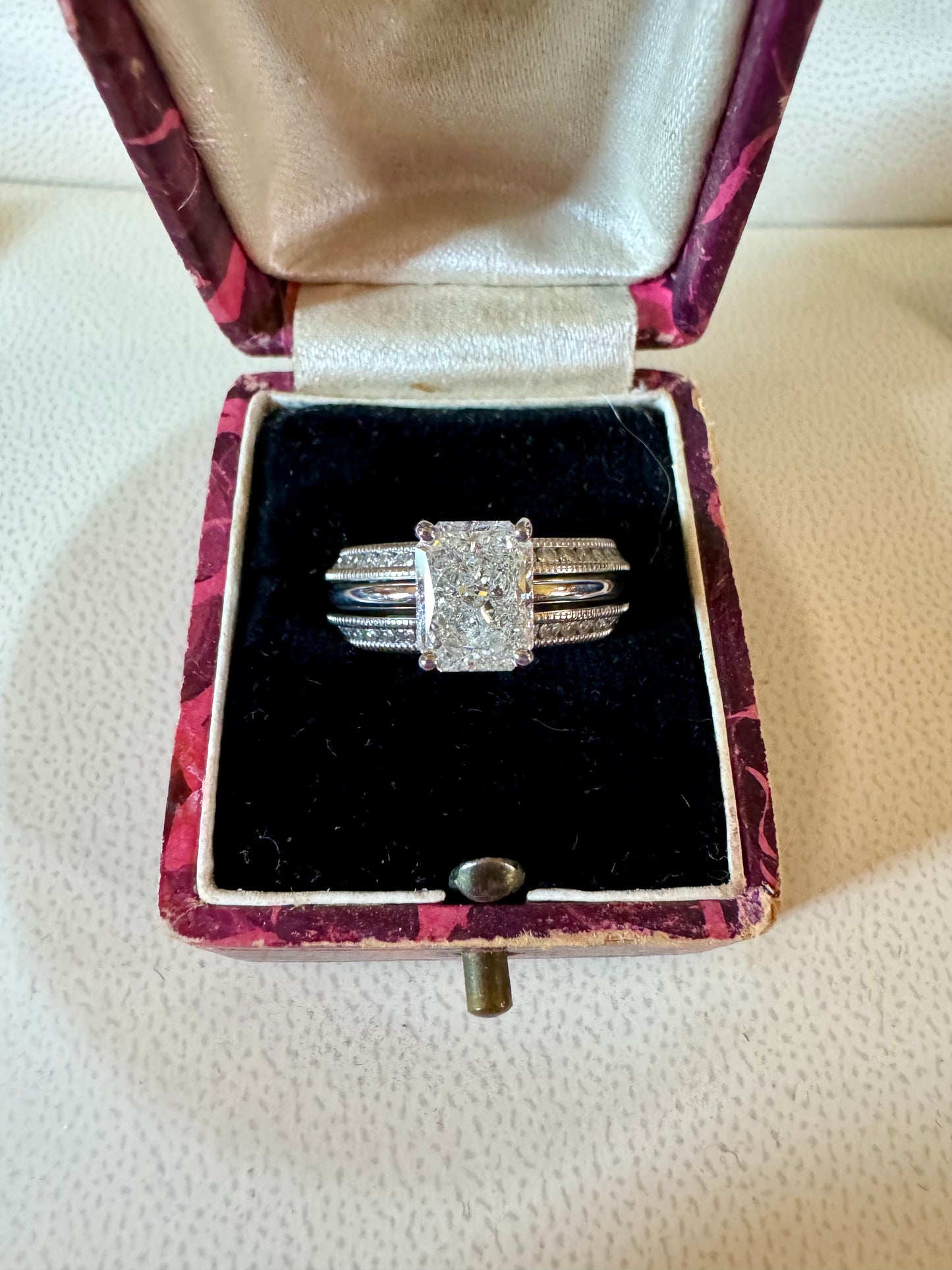 Diamond mirror bands