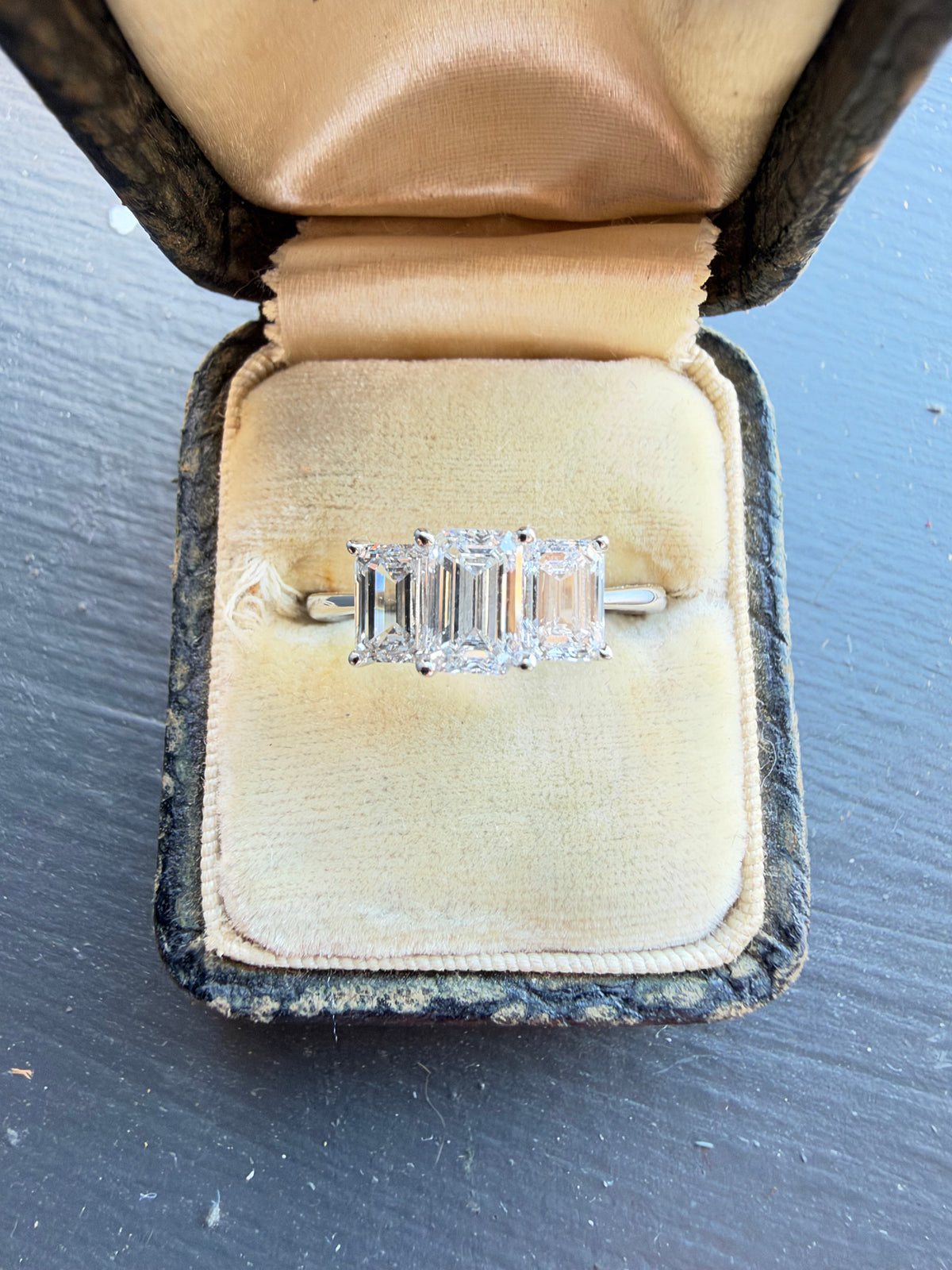 2ct lab grown diamond ring