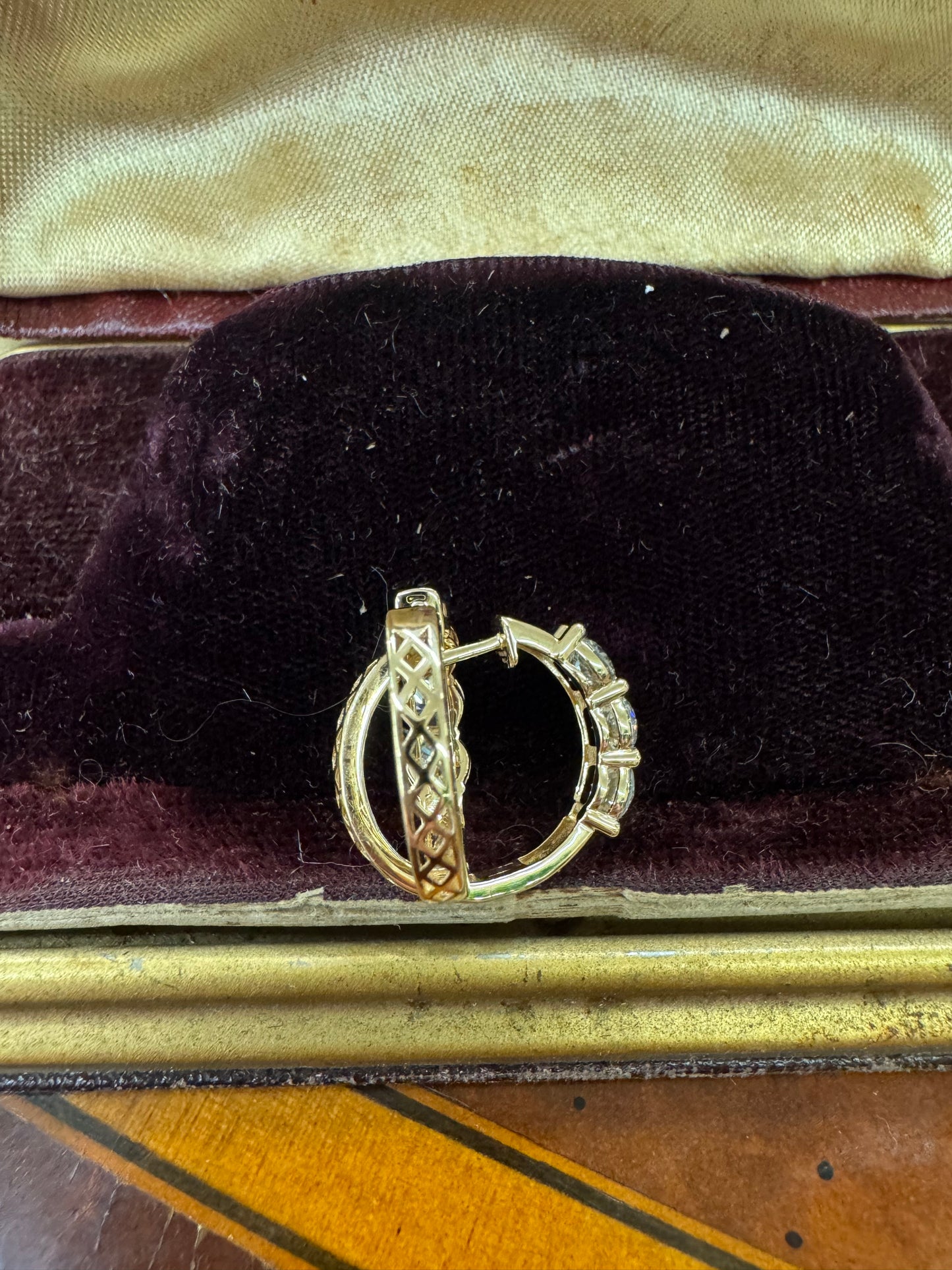 1.92ct Lab-Grown Diamond Hoop