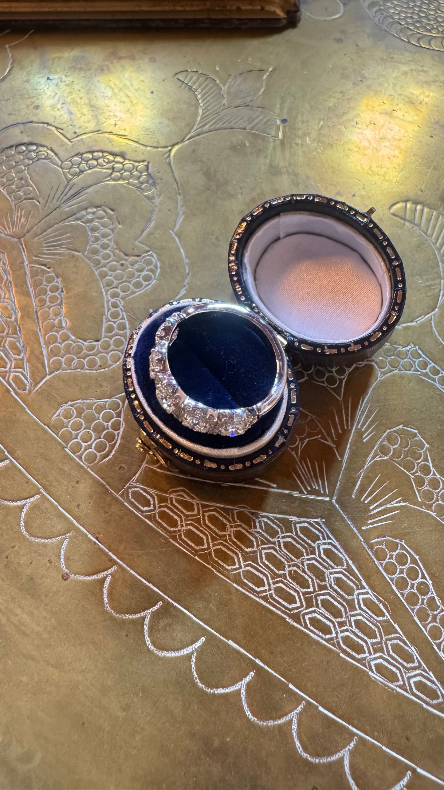 Stunning 5 diamond halo ring