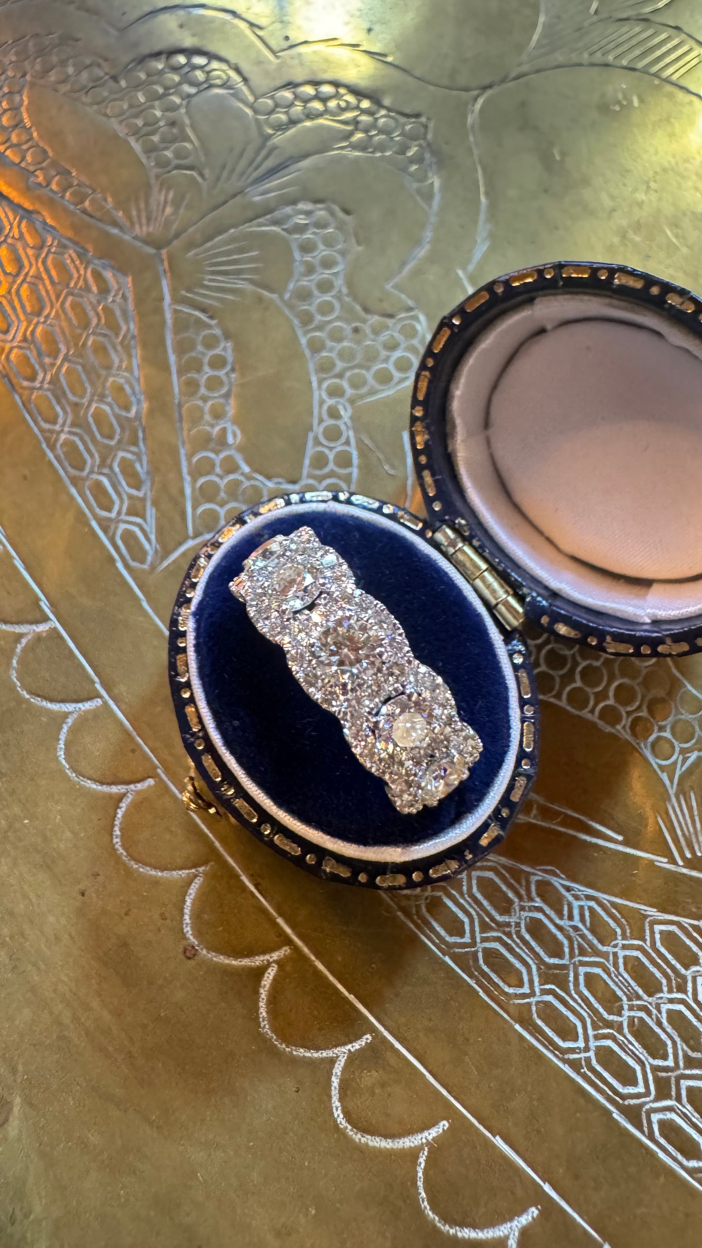 Stunning 5 diamond halo ring