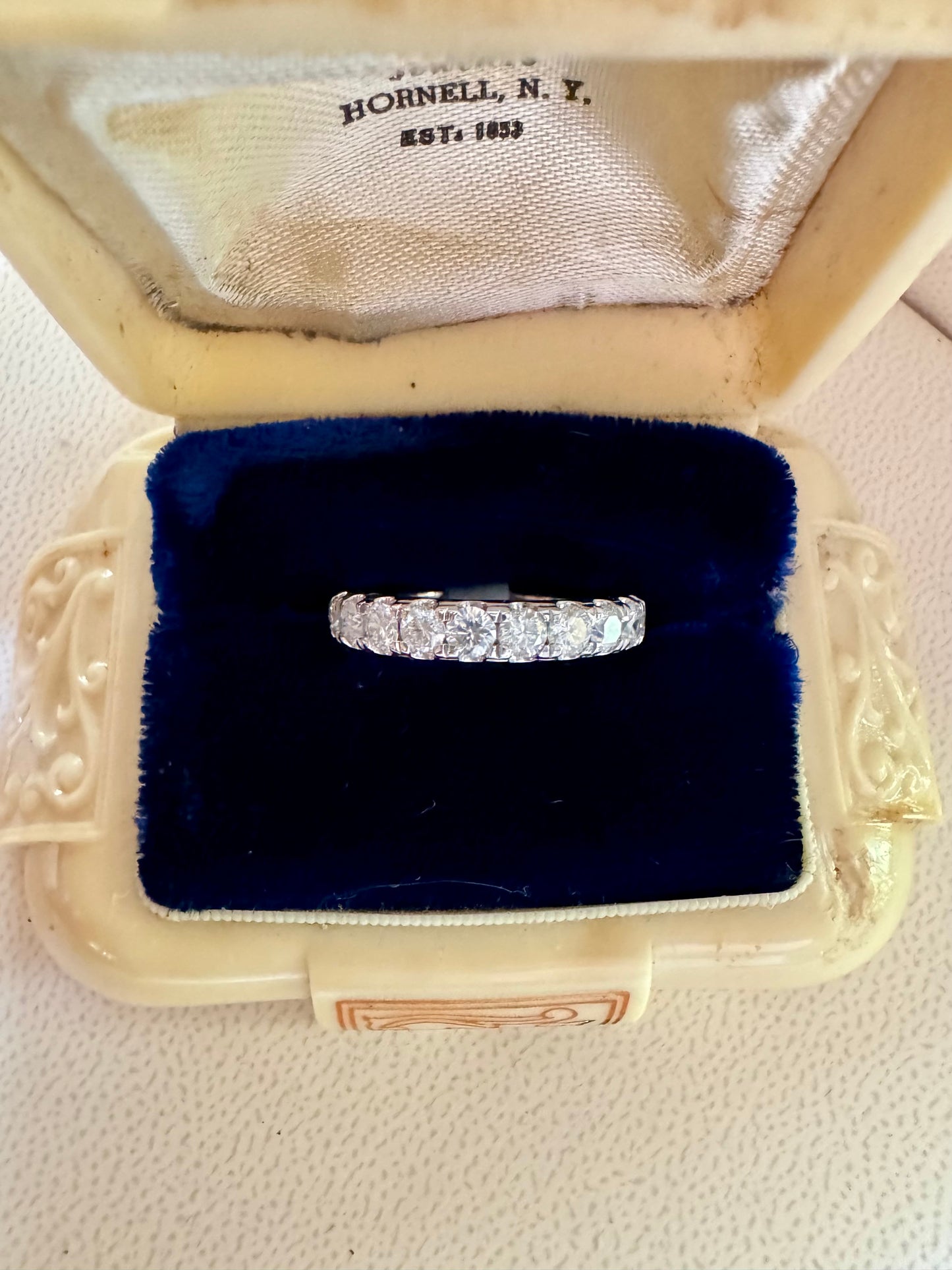 2ct diamond band