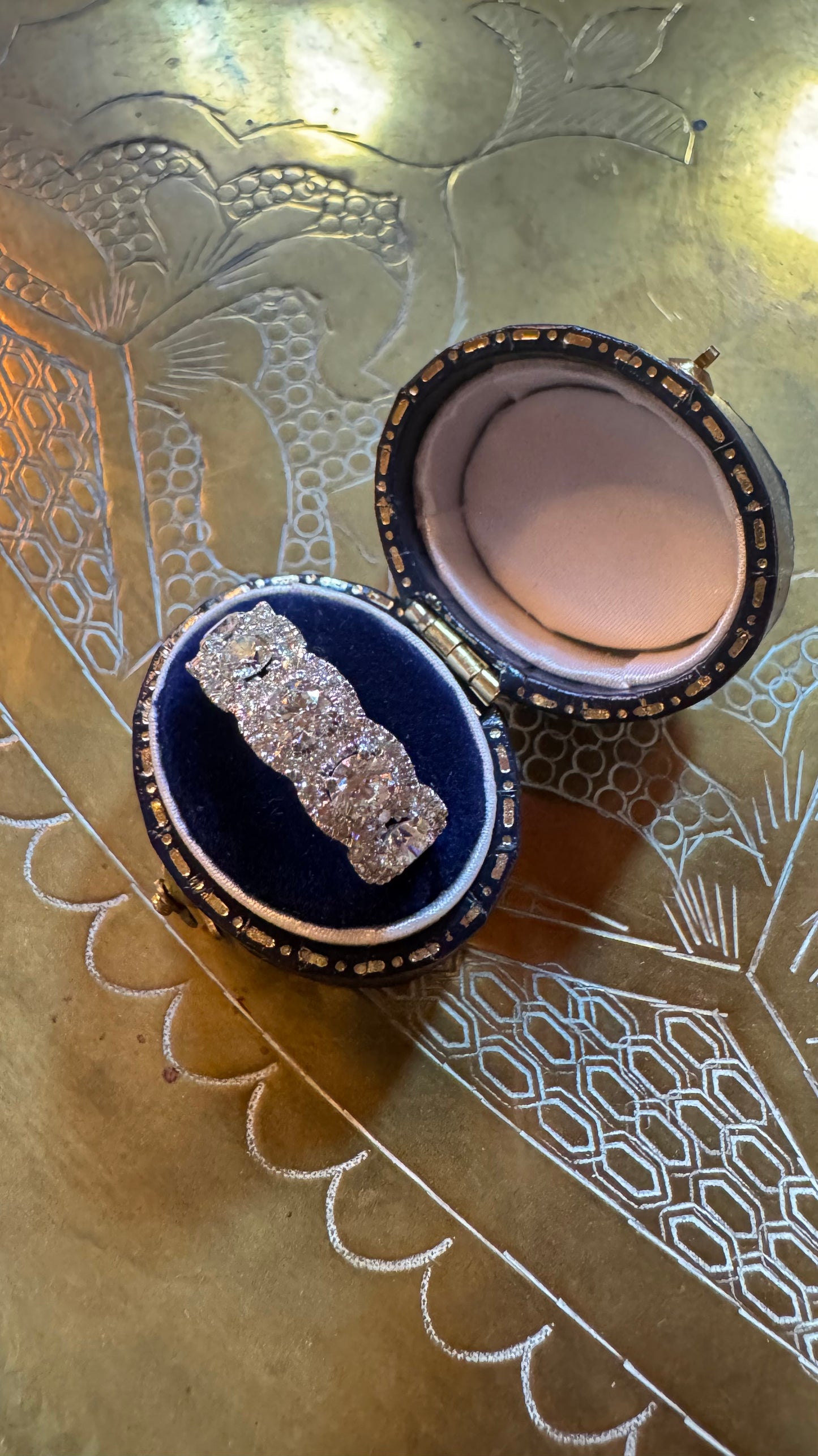 Stunning 5 diamond halo ring