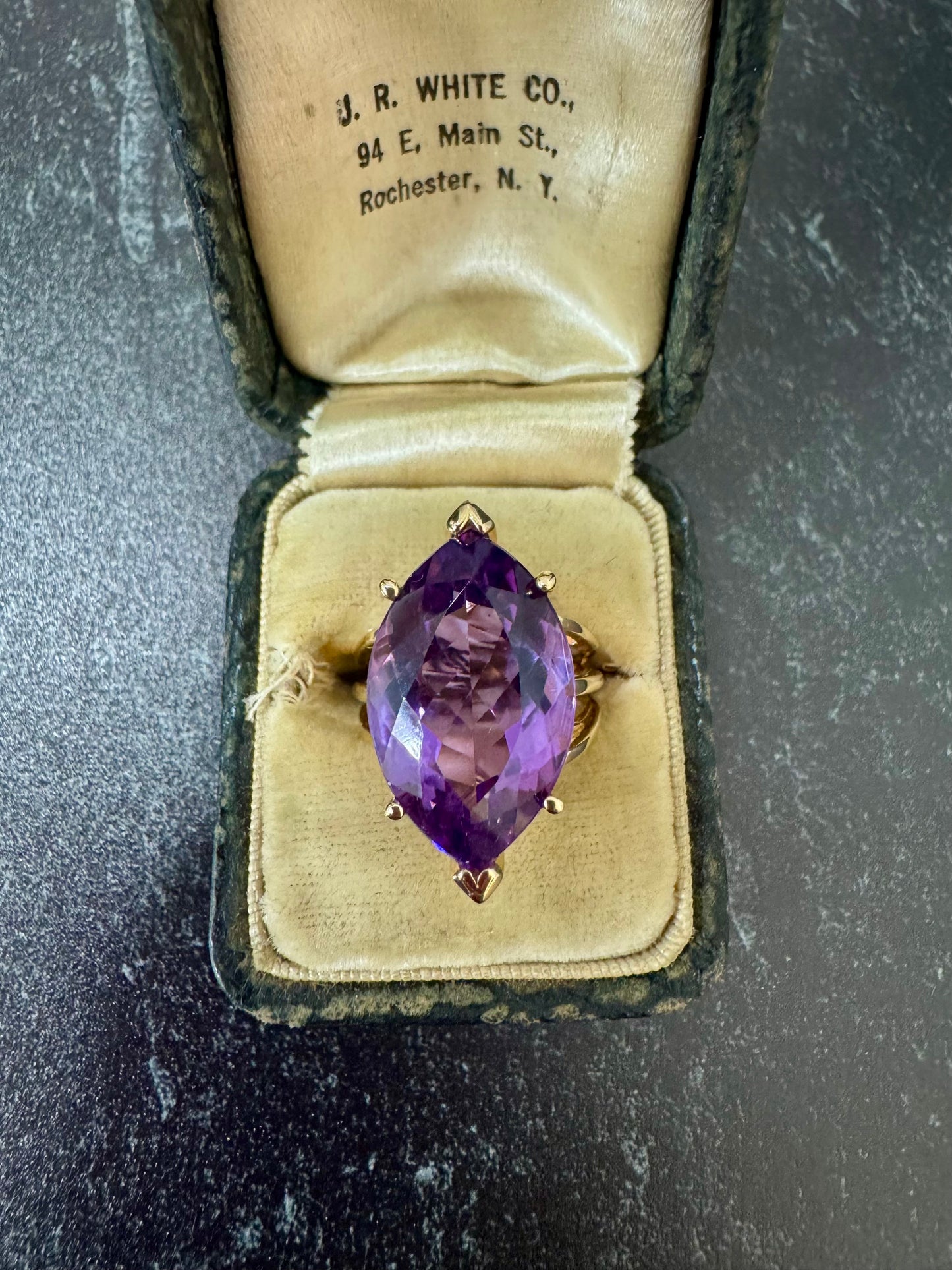 Vintage Amethyst ring