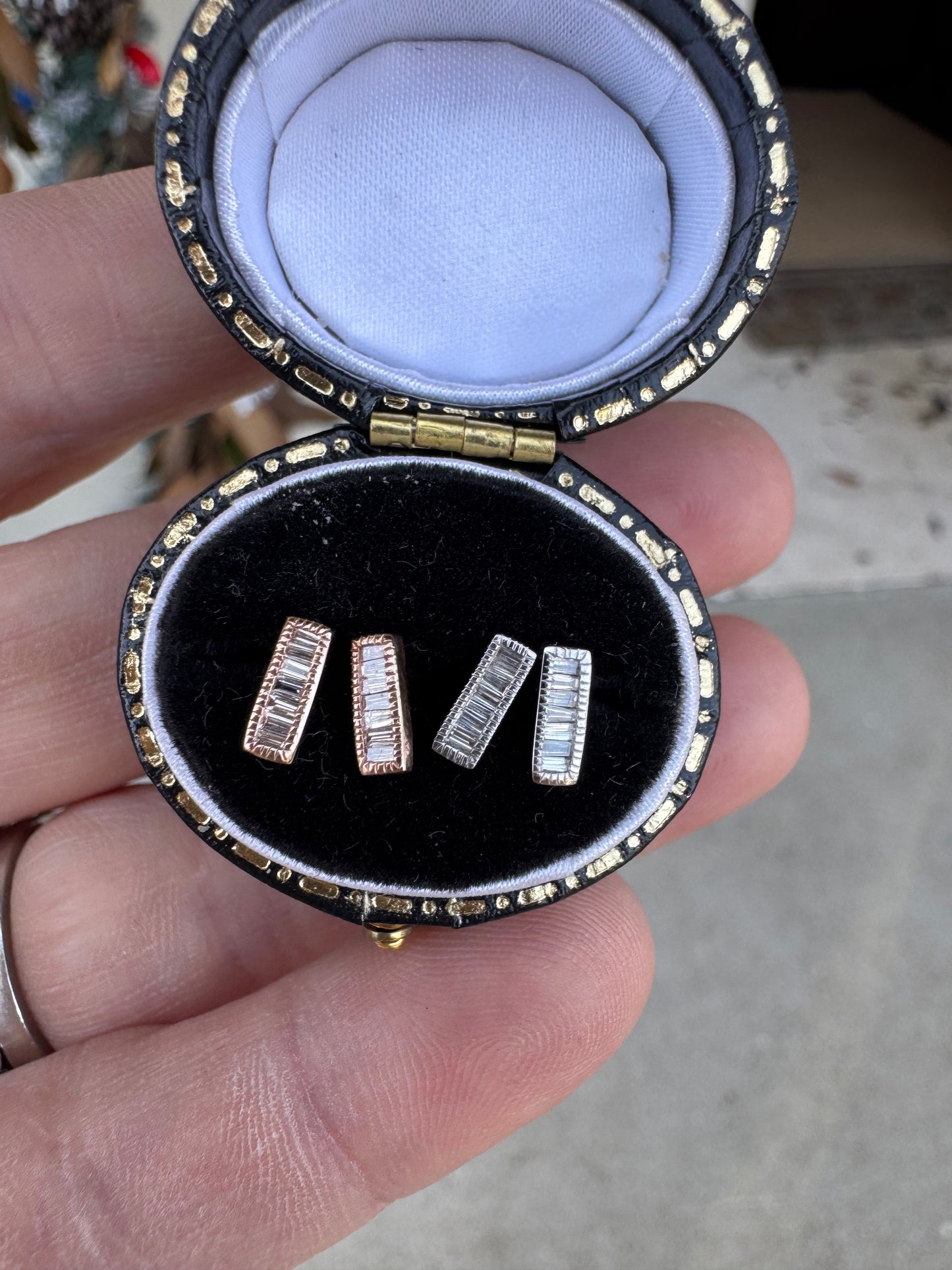 Baguette Diamond bar studs