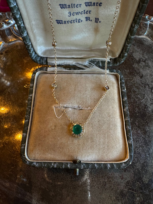 Emerlad and diamond necklace