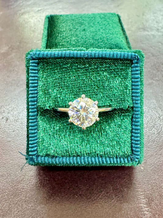 2ct Moissanite ring