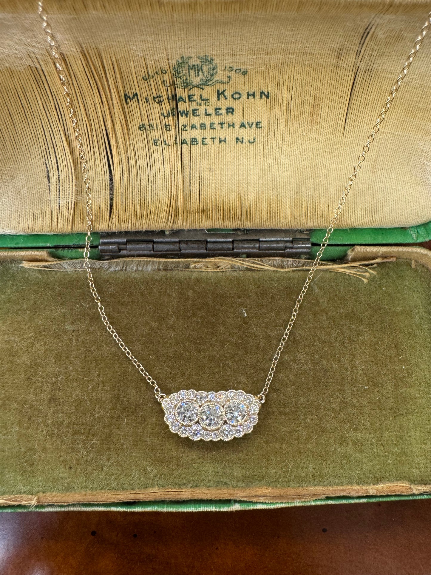 Antique look Diamond necklace