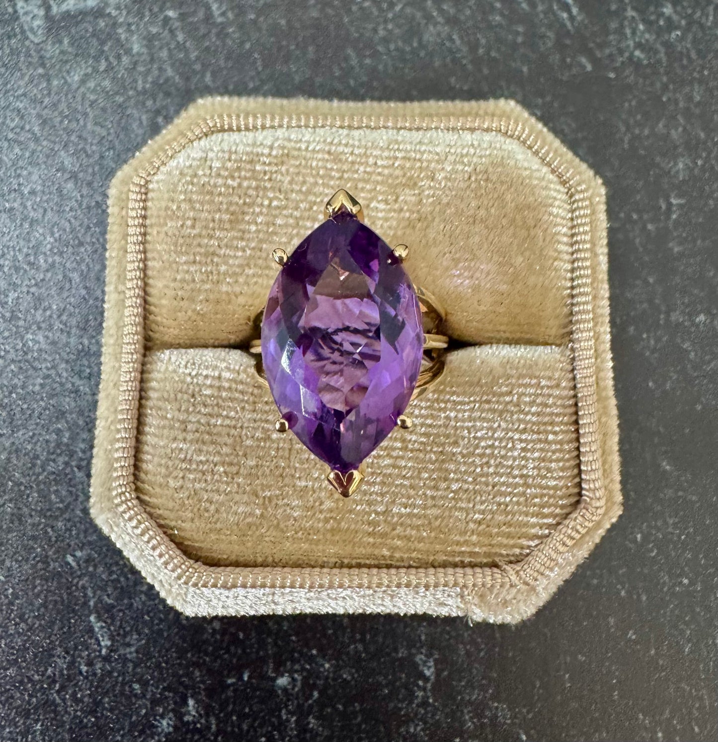 Vintage Amethyst ring