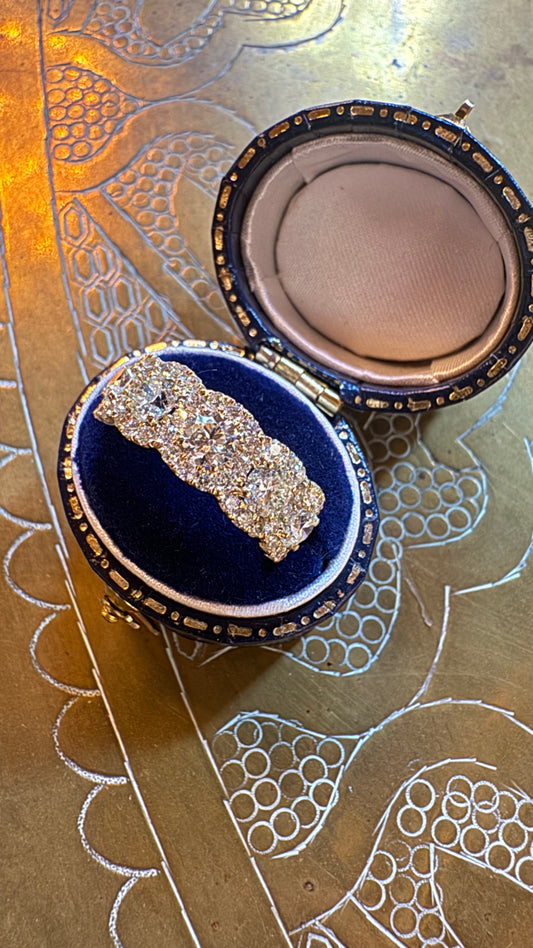 Stunning 5 diamond band