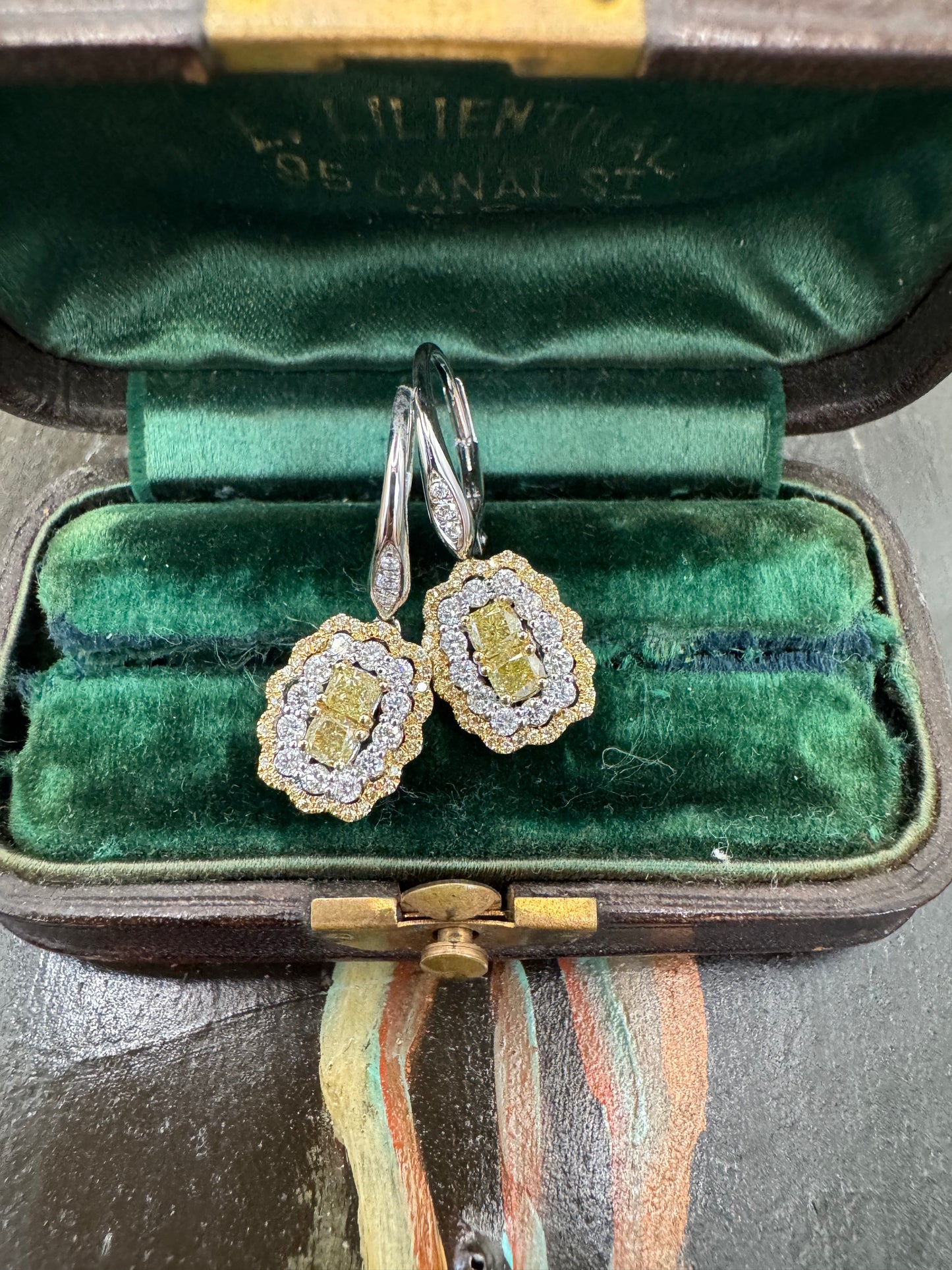 Yellow and white Diamond drop earring
