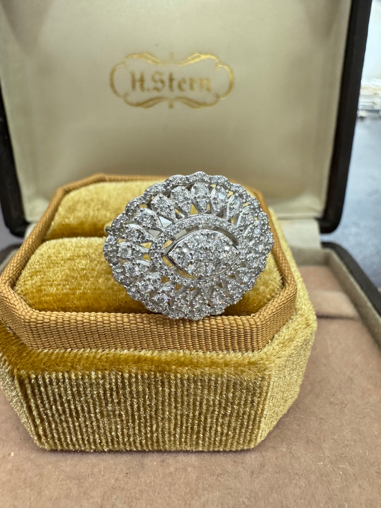 Antique style diamond cocktail ring
