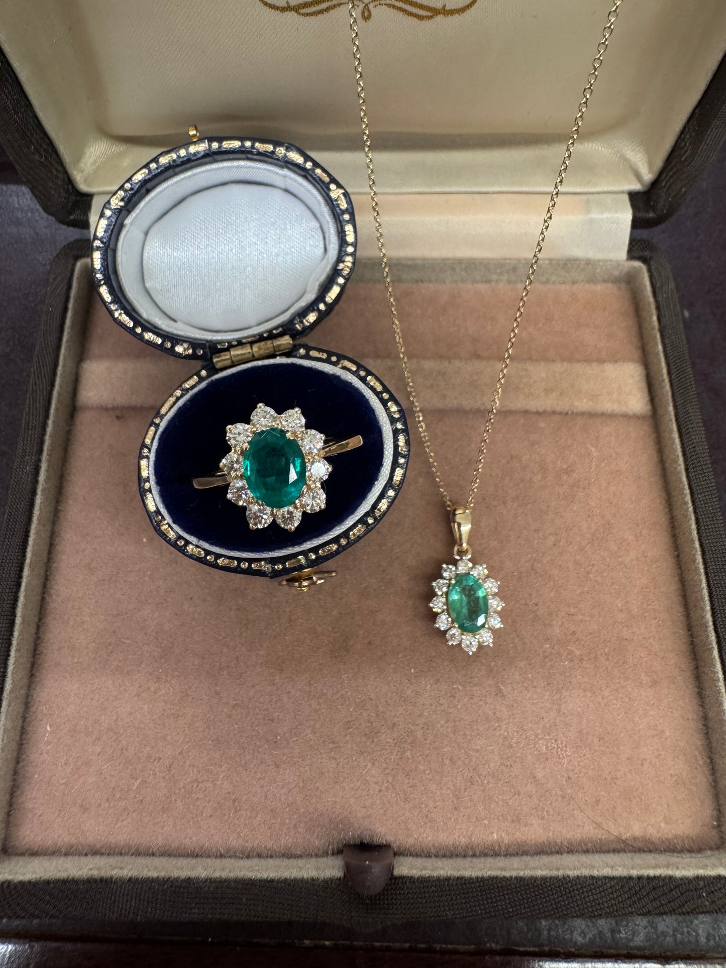 Emerald and Diamond pendant