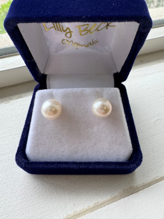 8.25-8.5mm Pearl studs