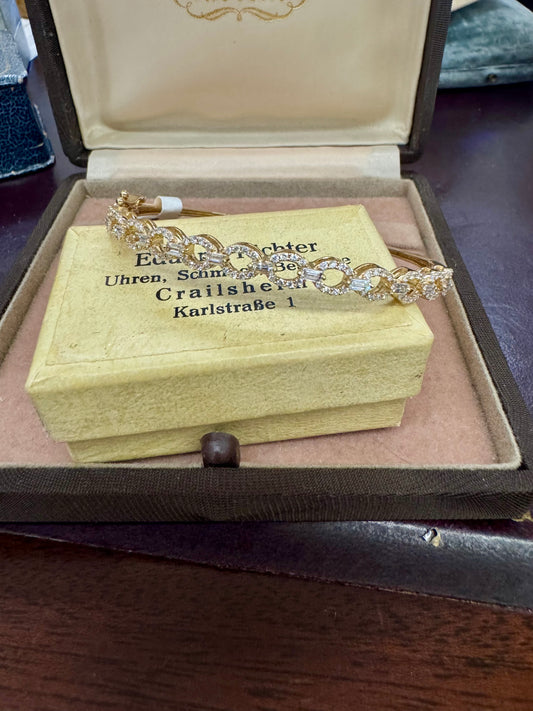 .93ct Diamond bangle