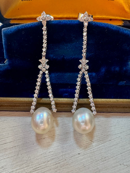 Stunning vintage pearl drops