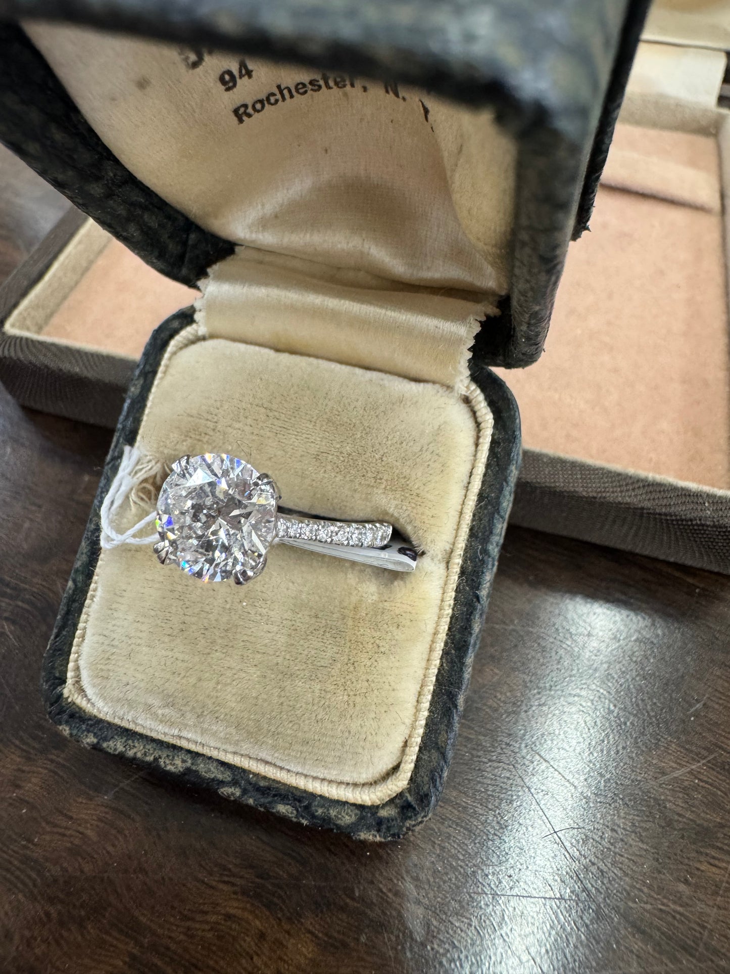 2.37ct Engagement ring
