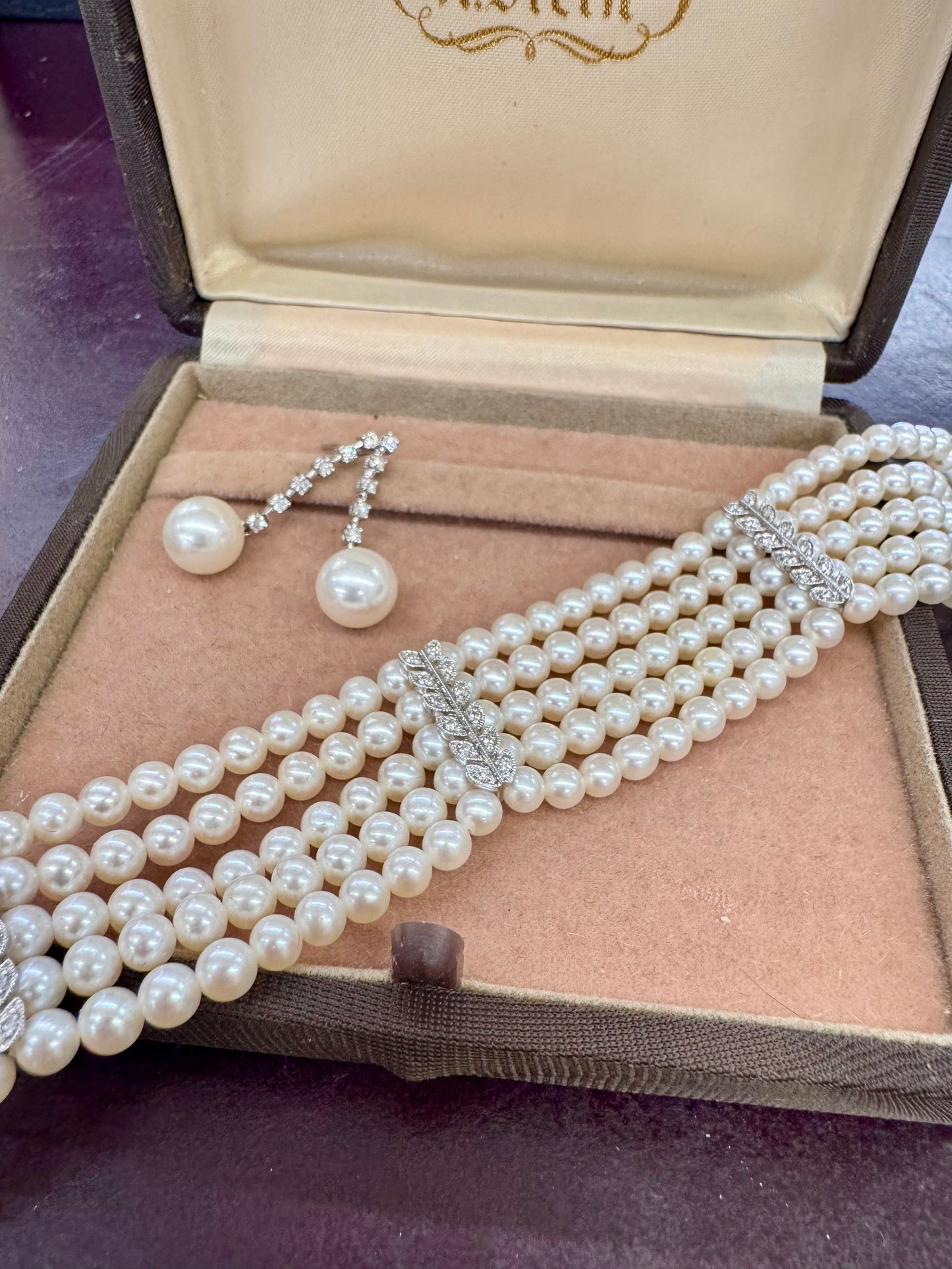 Vintage 5 strand pearl bracelet