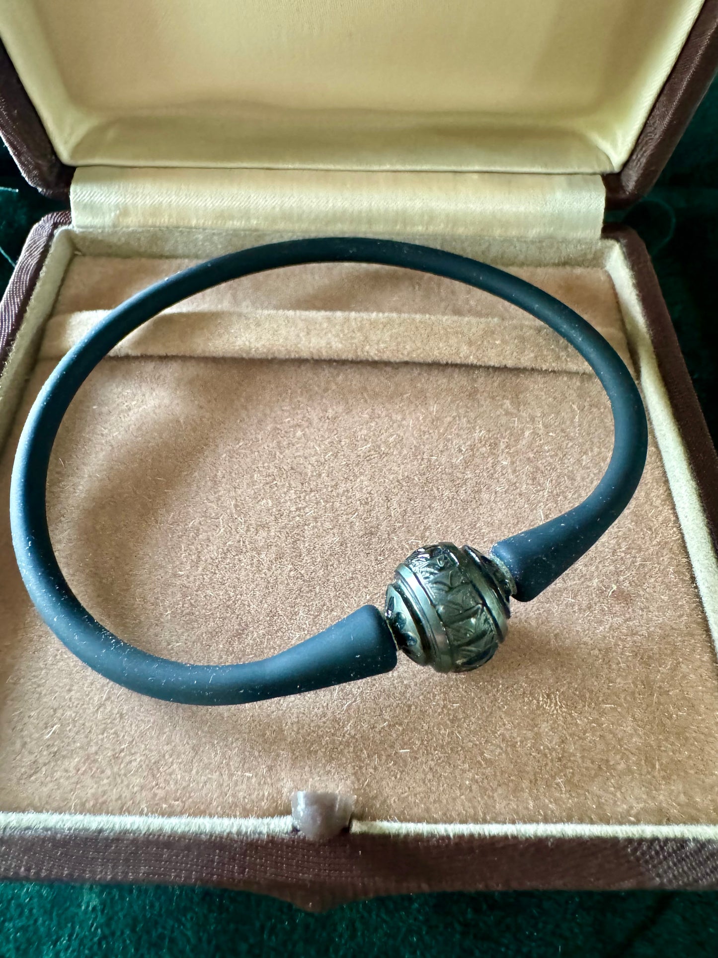 10-11mm tahitian carved pearl bracelet