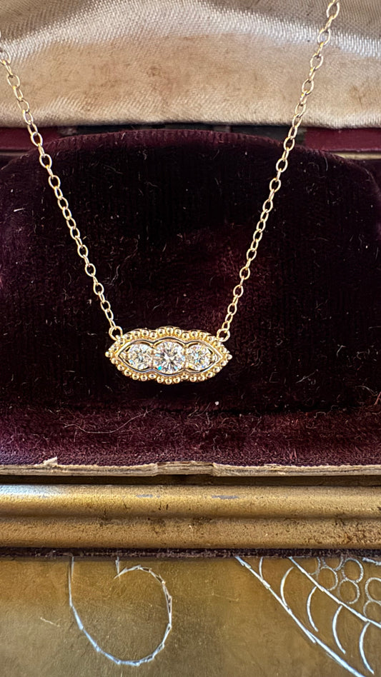 3 stone diamond necklace