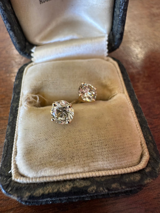1ct Diamond Stud Earrings