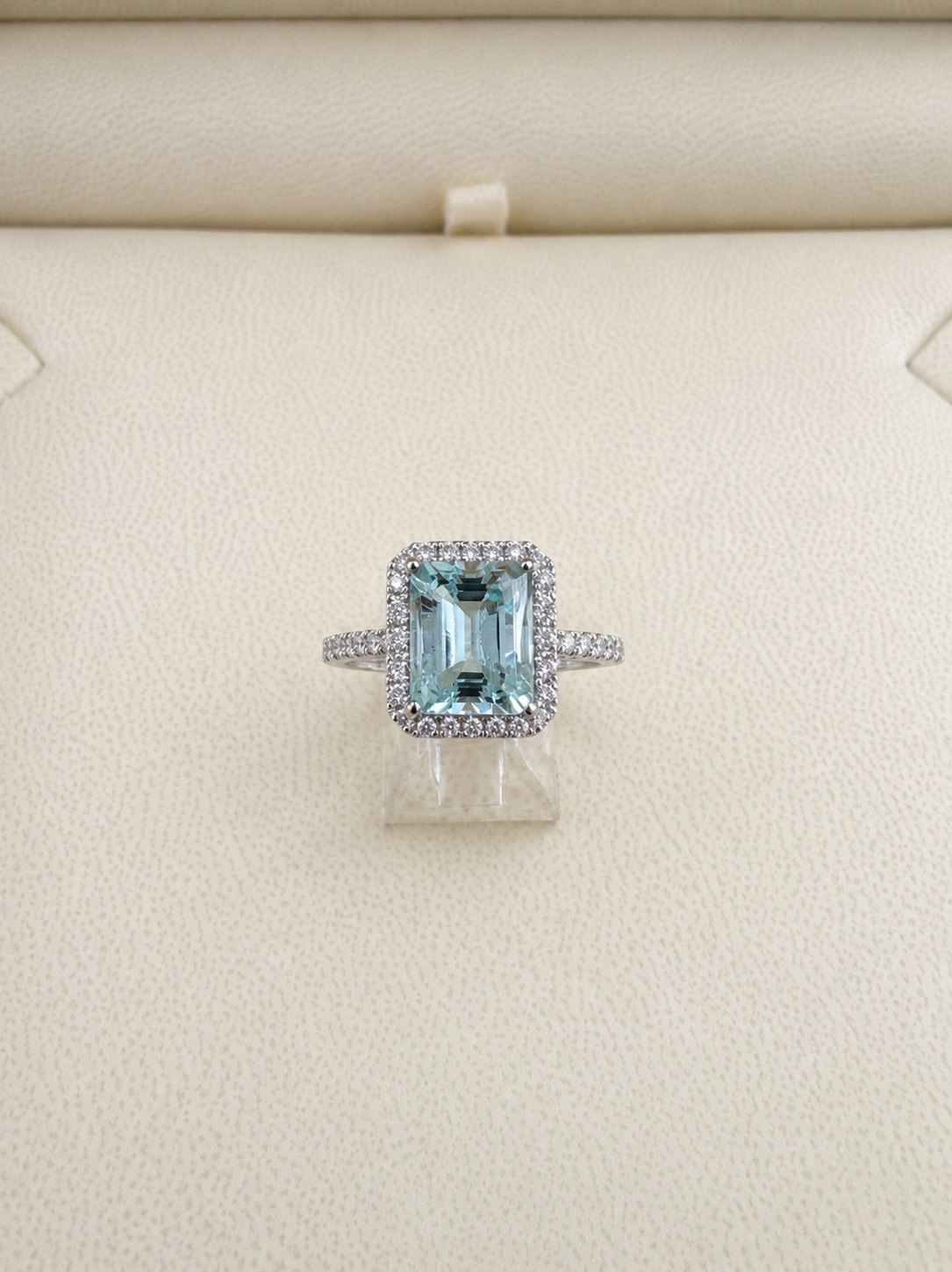 1.83ct Aquamarine and Diamond Ring