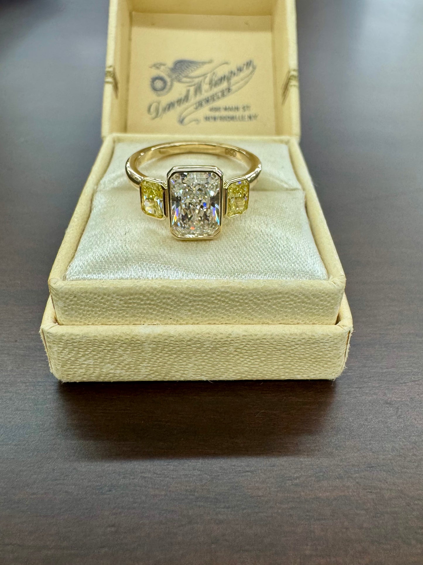 2.40ct white and yellow lab grown diamond ring