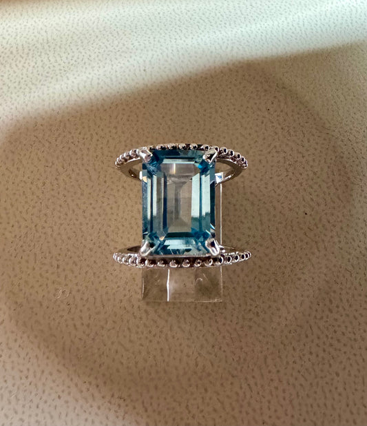 8ct Emerald cut Blue Topaz ring