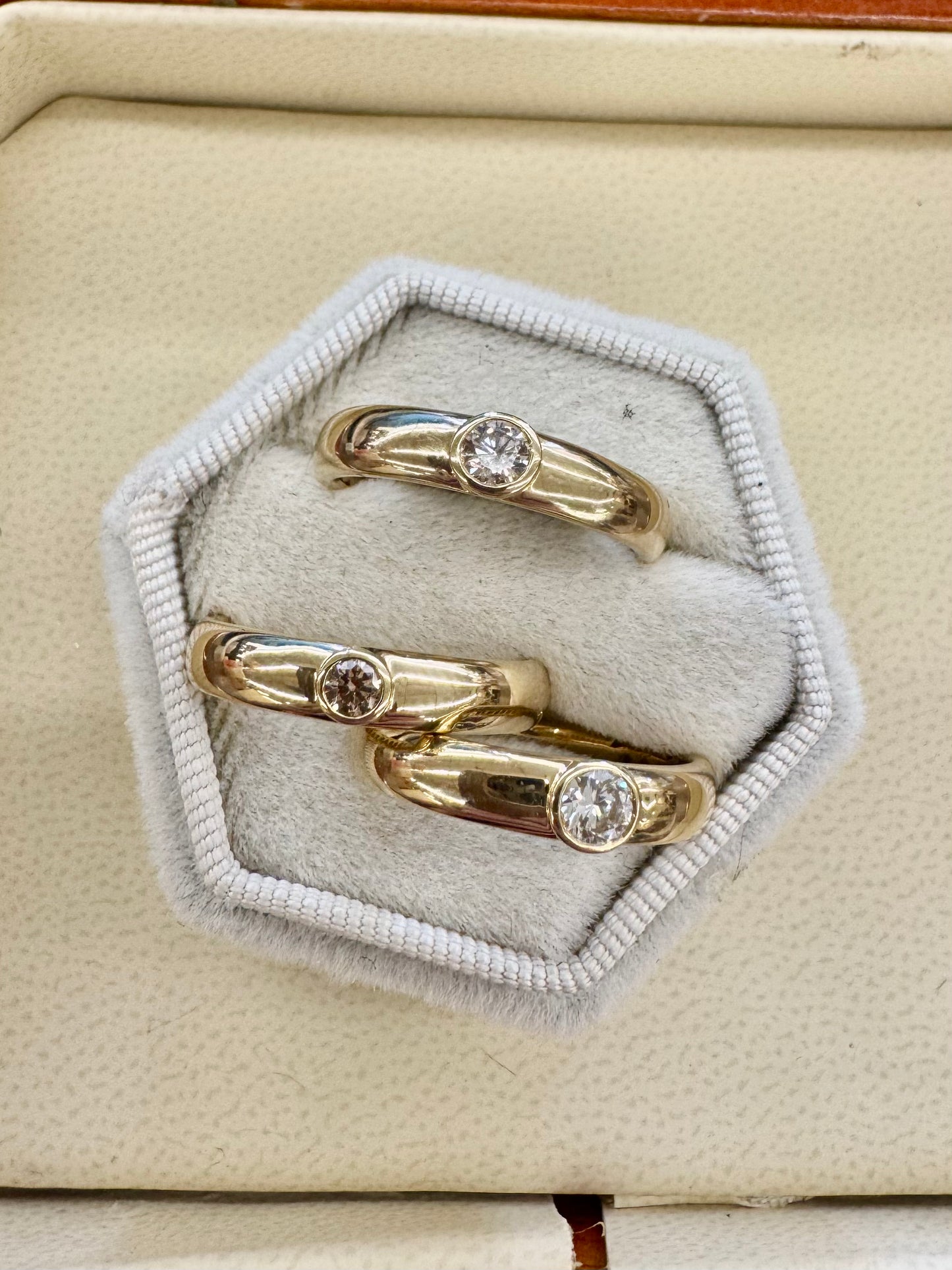 Ombré Diamond Solitaire Ring set