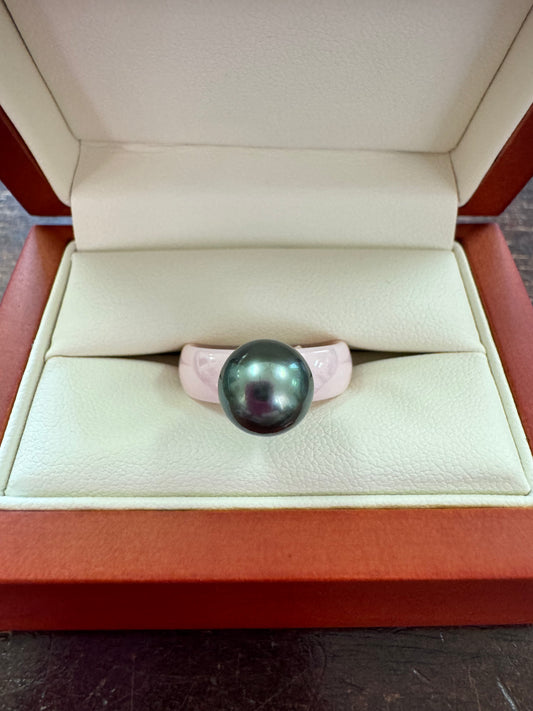 6mm Tahitian Pearl on ceramic band