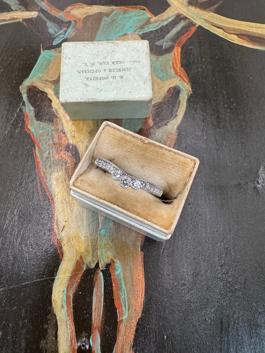 1/4ct Diamond curved bad