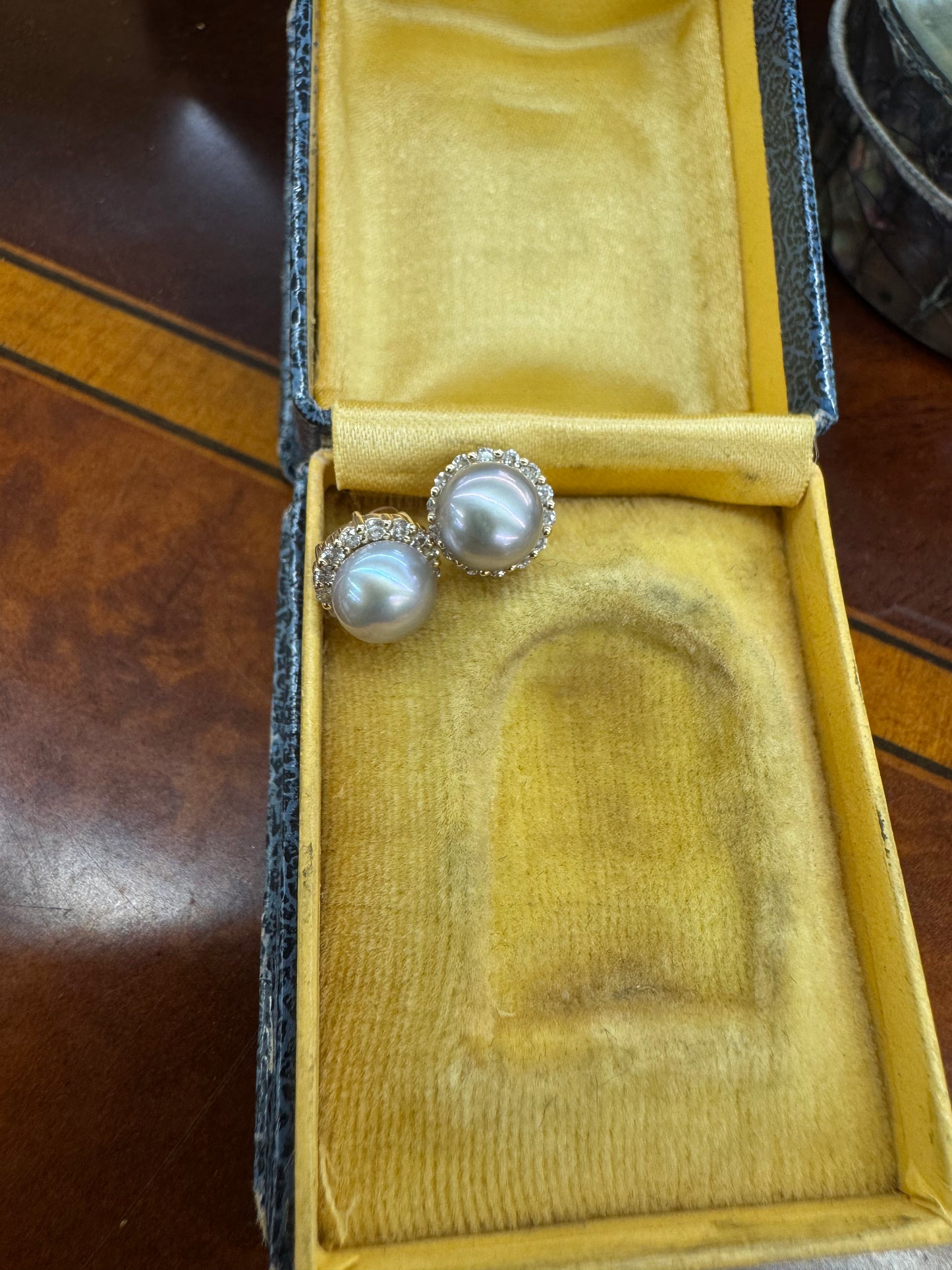 .20ct Diamond jackets