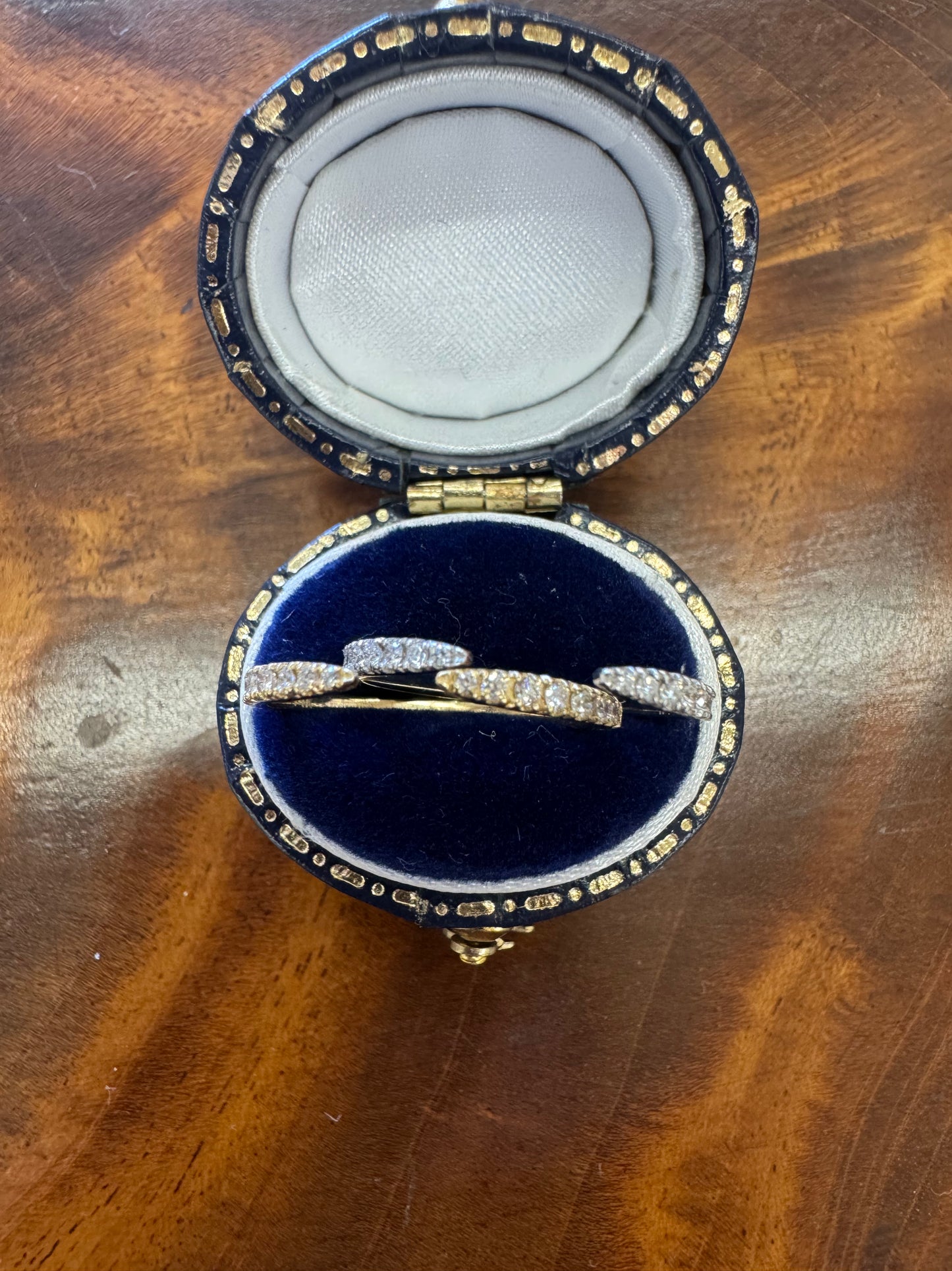 Open center diamond band