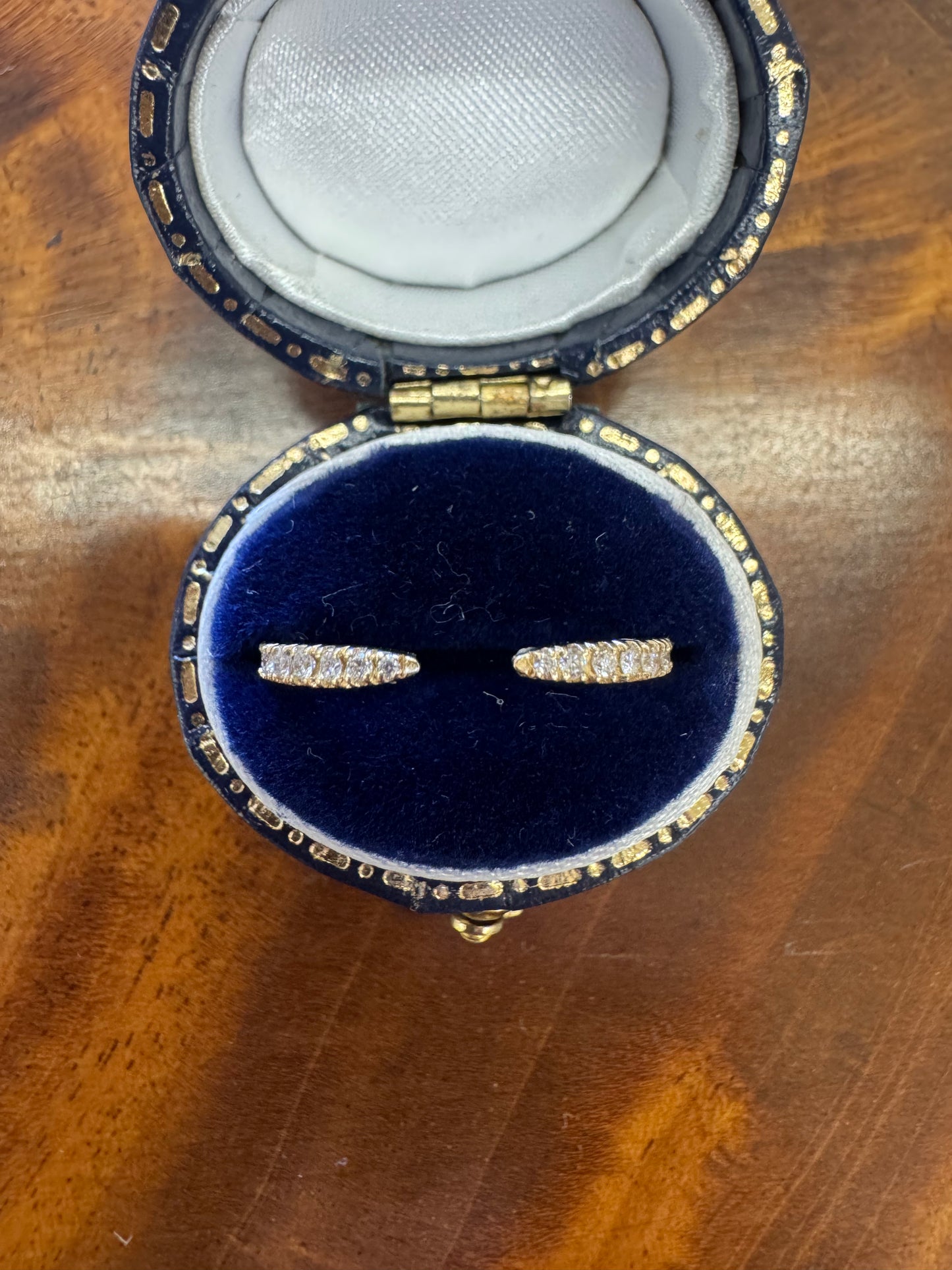 Open center diamond band